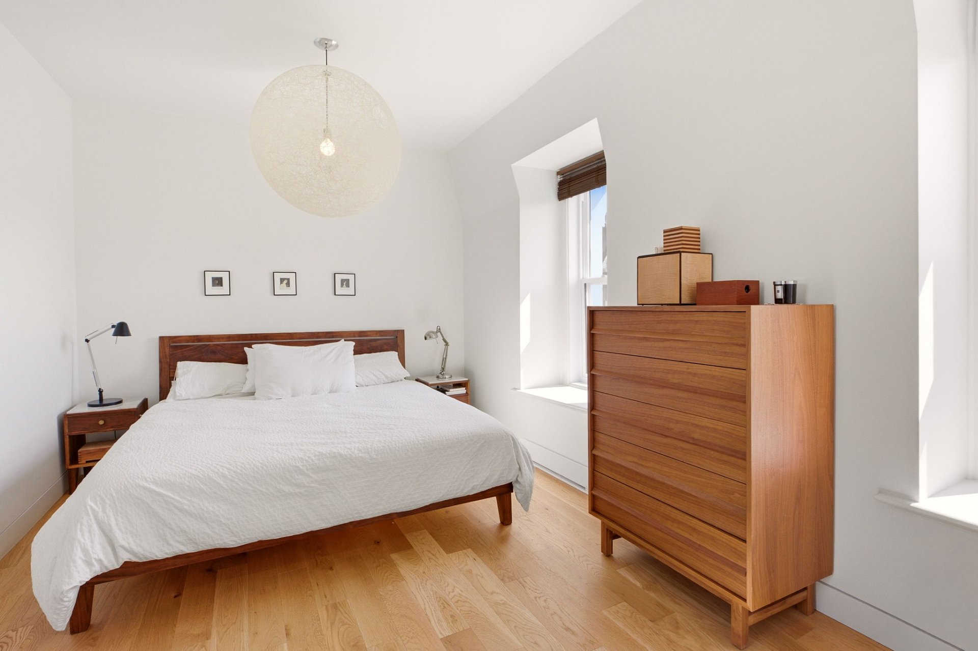 Chambre à coucher principale – 1523, Av. Wrexham