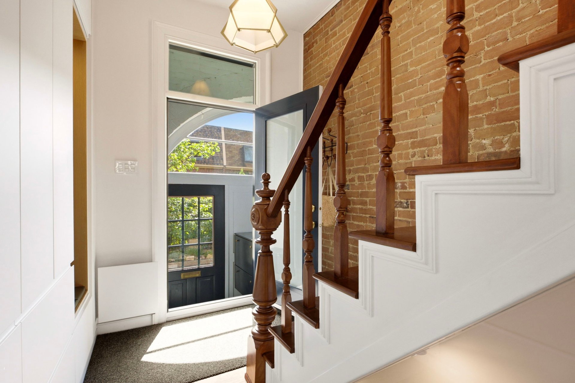 Hall d'entrée/Vestibule – 1523, Av. Wrexham