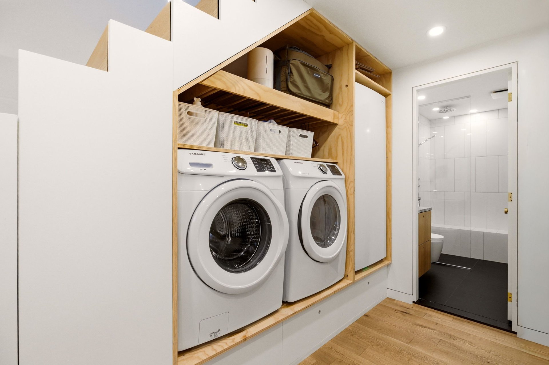 Salle de lavage – 1523, Av. Wrexham