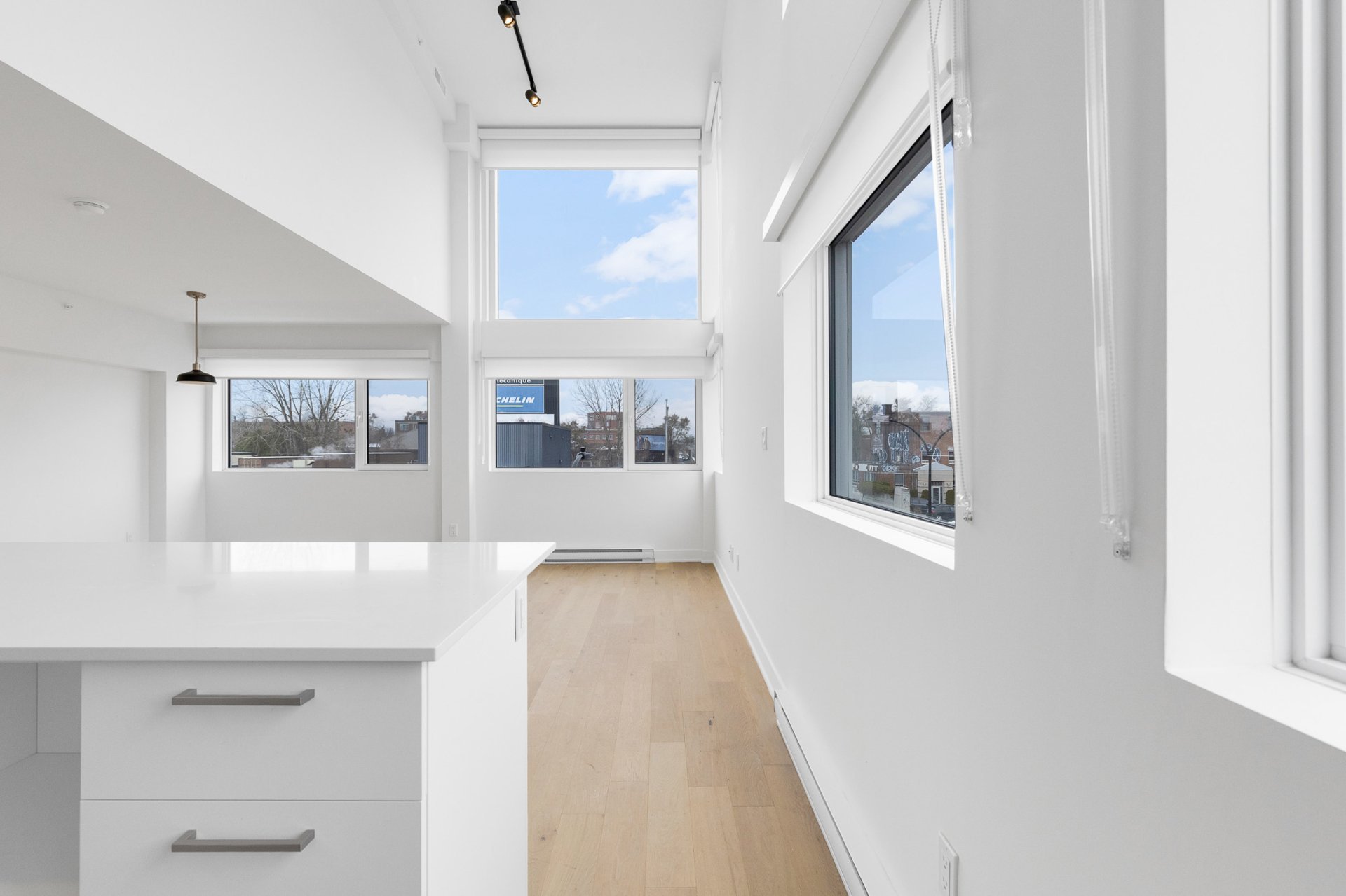 Kitchen – 5410, Av. Papineau, apt. 301
