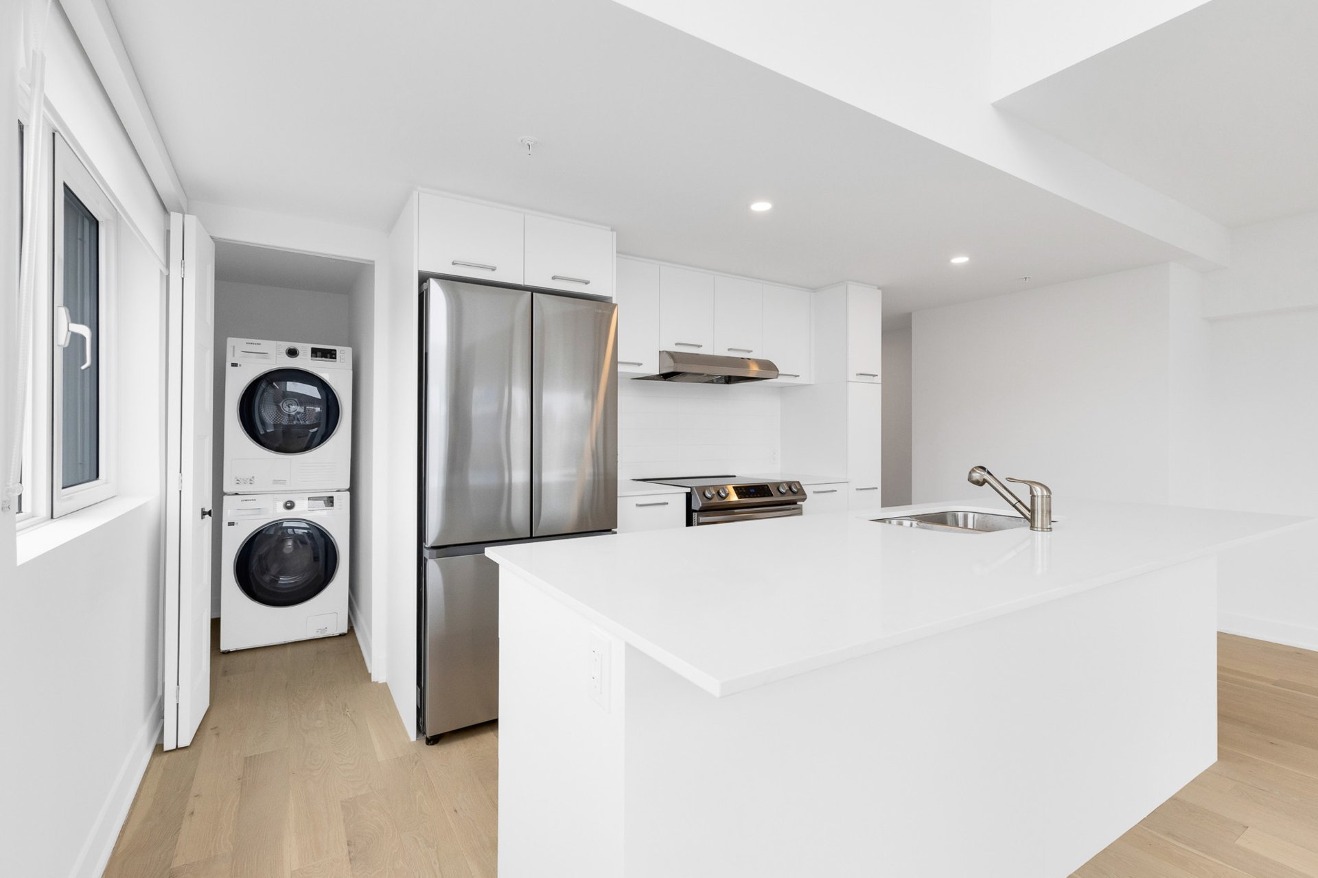 Kitchen – 5410, Av. Papineau, apt. 301