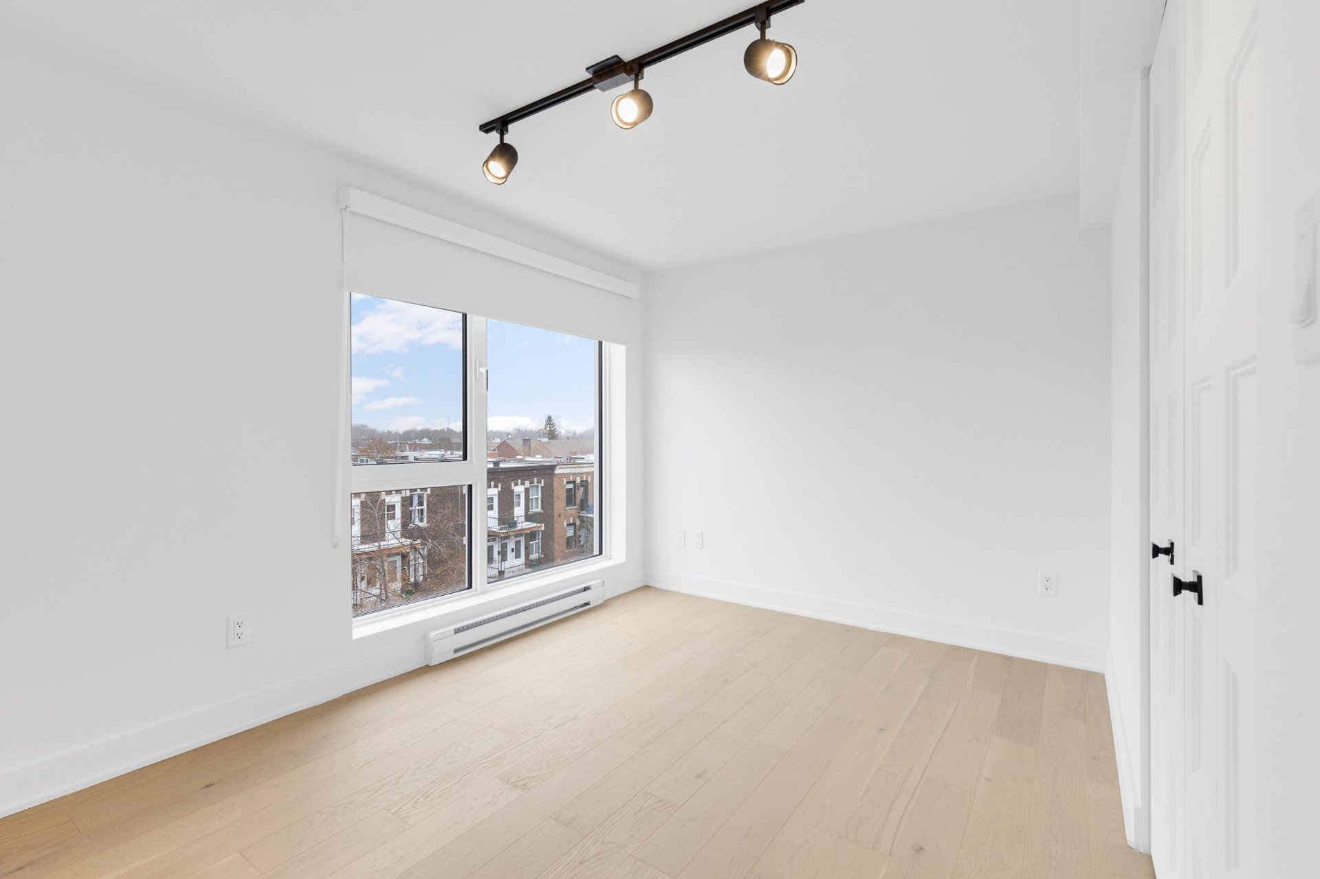 Bedroom – 5410, Av. Papineau, apt. 301