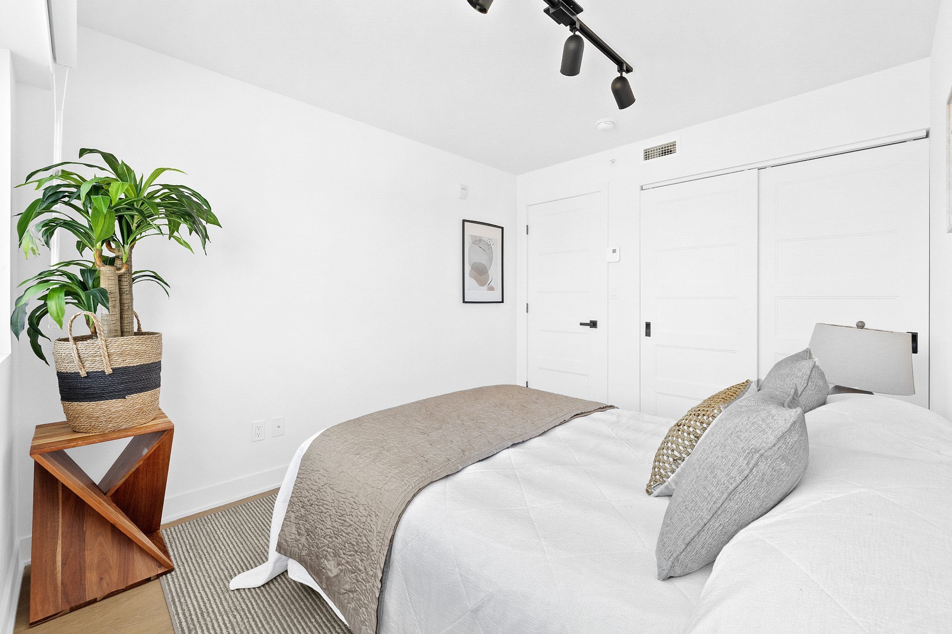 Bedroom – 5410, Av. Papineau, apt. 304