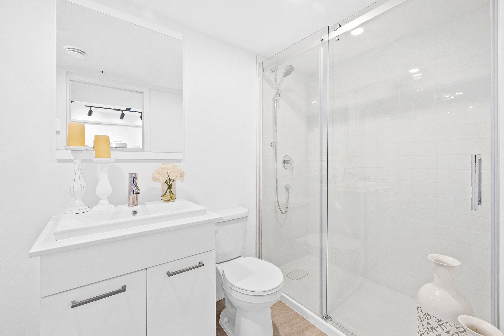 Bathroom – 5410, Av. Papineau, apt. 304