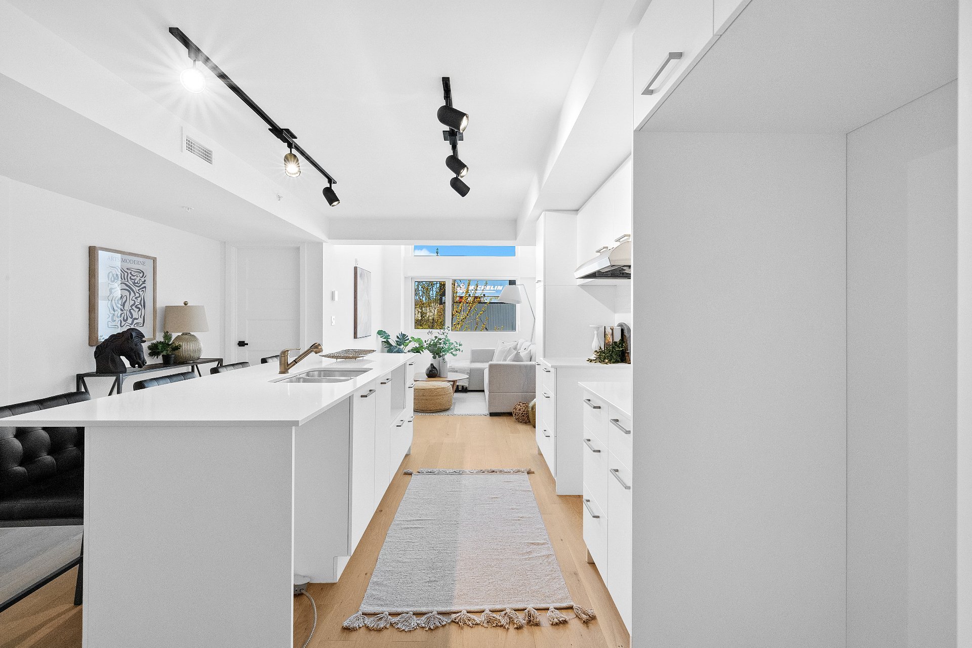 Kitchen – 5410, Av. Papineau, apt. 304