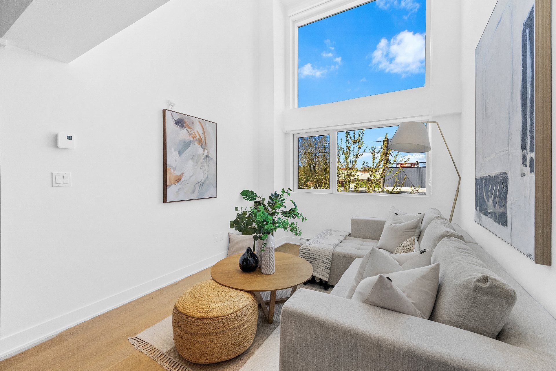 Living room – 5410, Av. Papineau, apt. 304