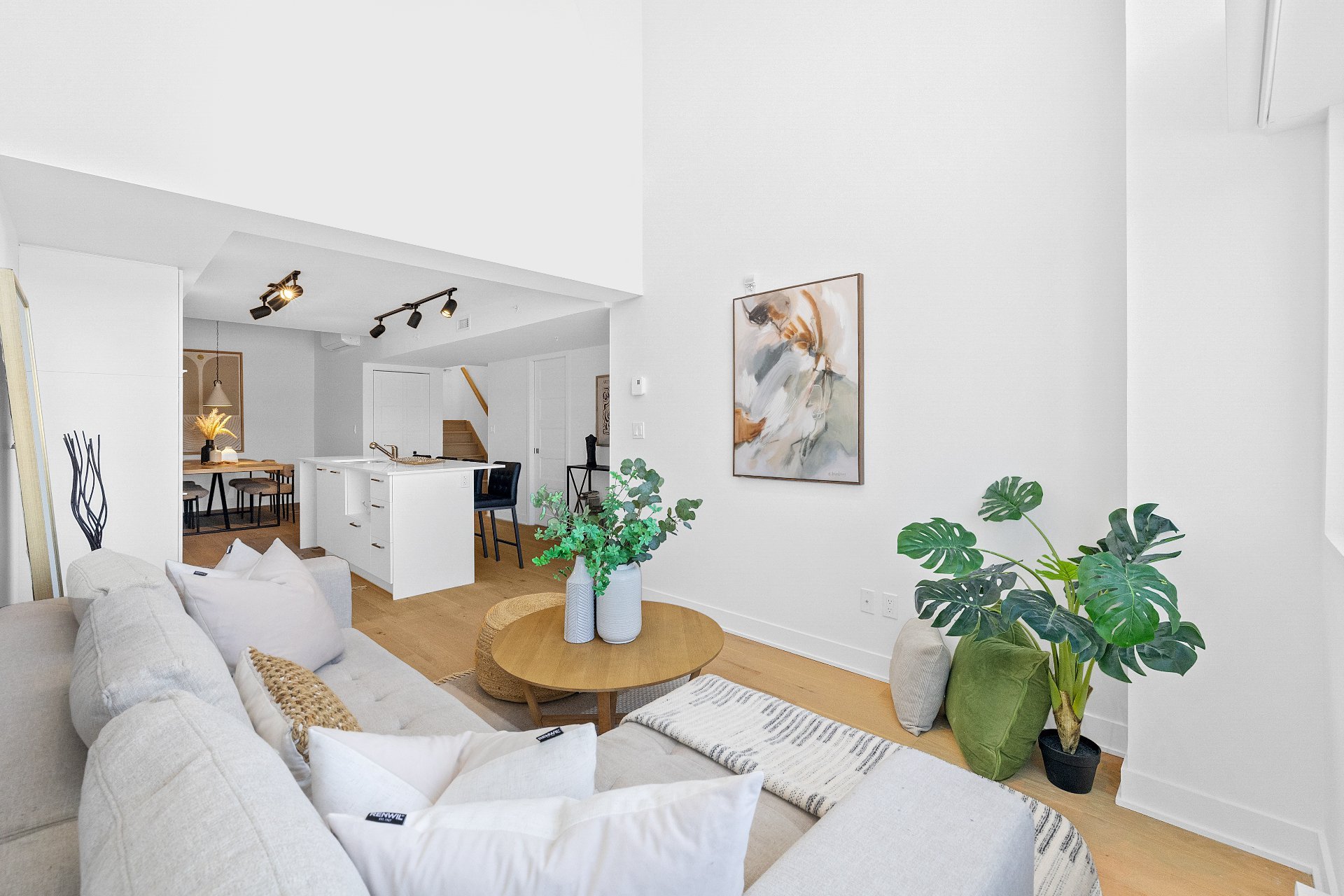 Living room – 5410, Av. Papineau, apt. 304
