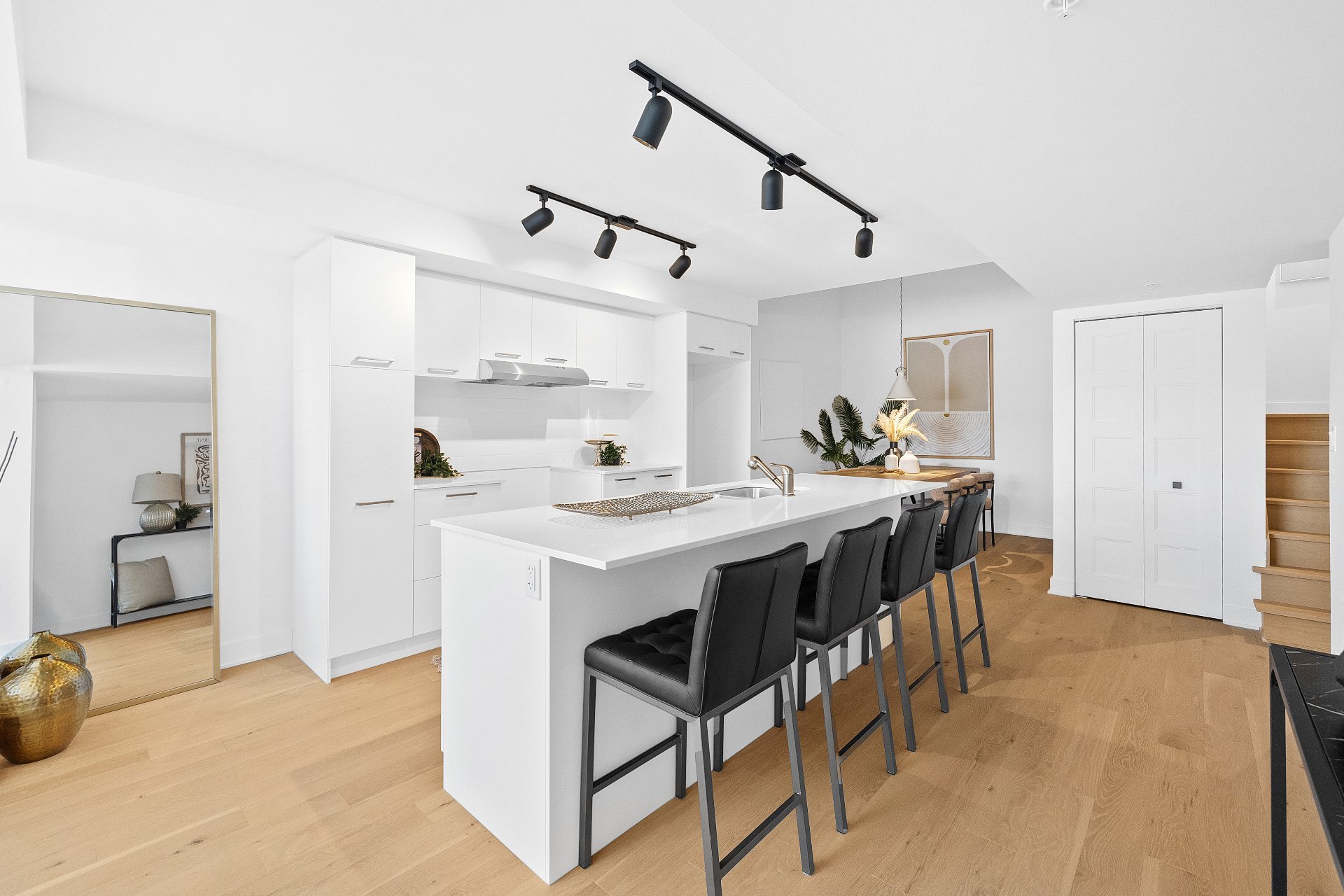 Overall view – 5410, Av. Papineau, apt. 304
