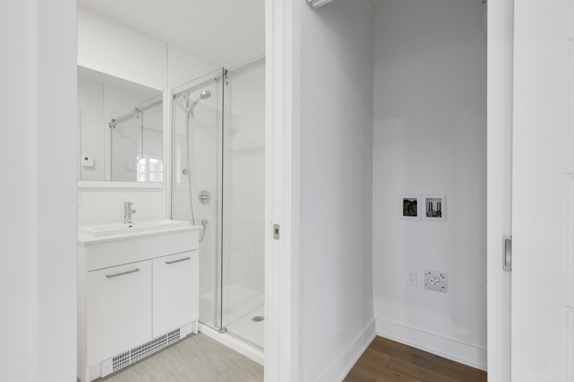 Salle de bains – 5410, Av. Papineau, app. 106