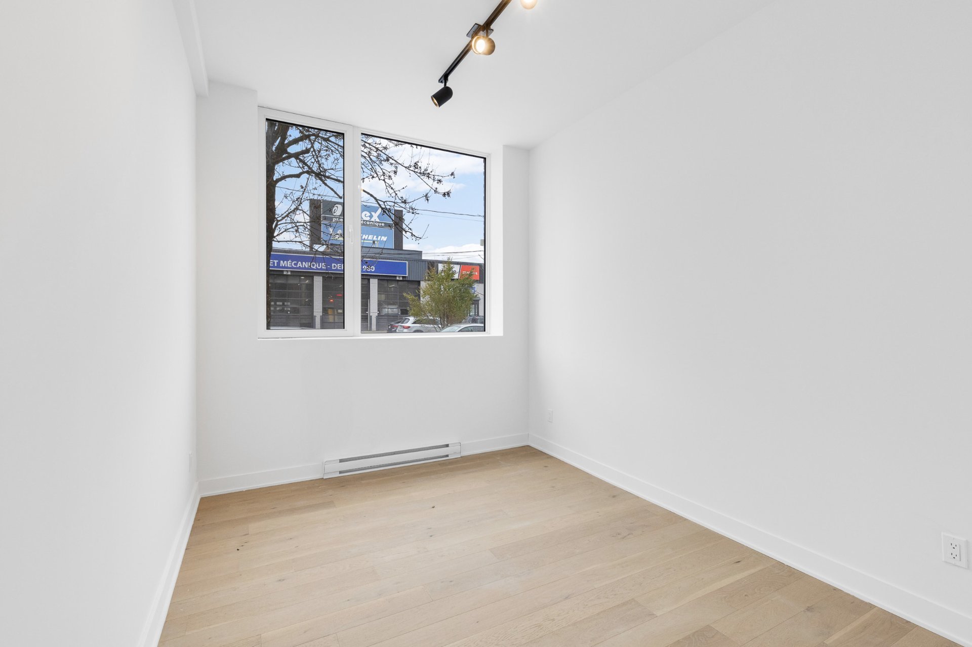 Chambre à coucher – 5410, Av. Papineau, app. 106
