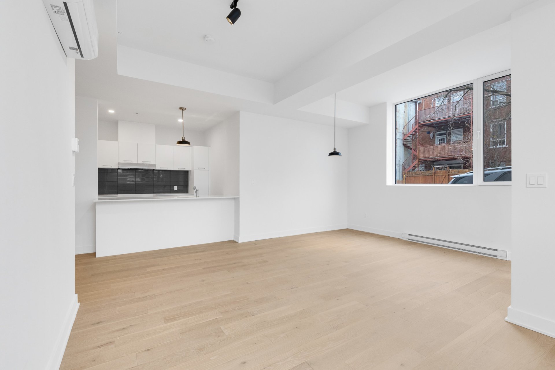 Vue d'ensemble – 5410, Av. Papineau, app. 106
