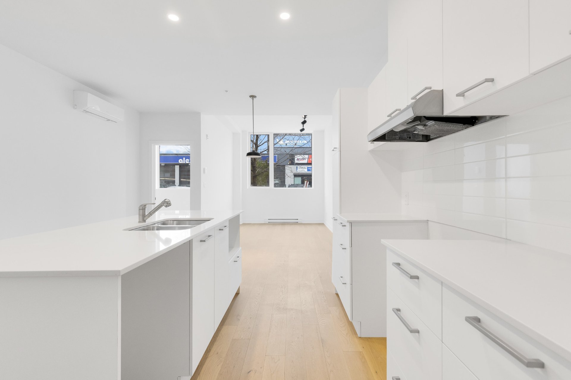 Vue d'ensemble – 5410, Av. Papineau, app. 104
