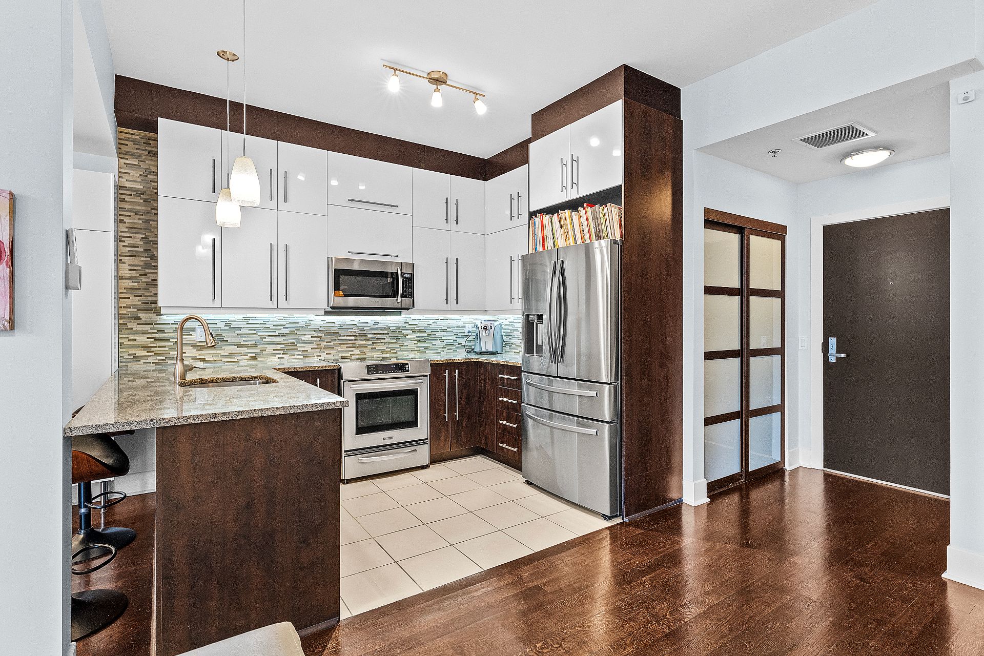 Kitchen – 4150, Rue St-Ambroise, apt. 101