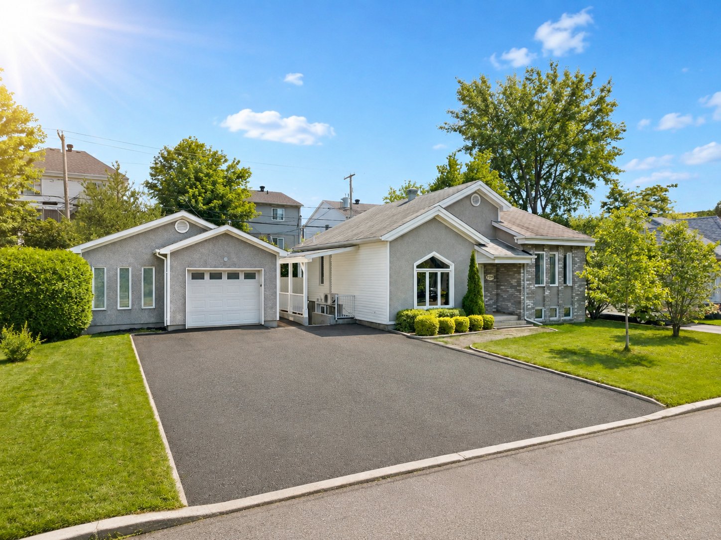 709 Rue Rabelais, Deux-Montagnes, QC, J7R6N1