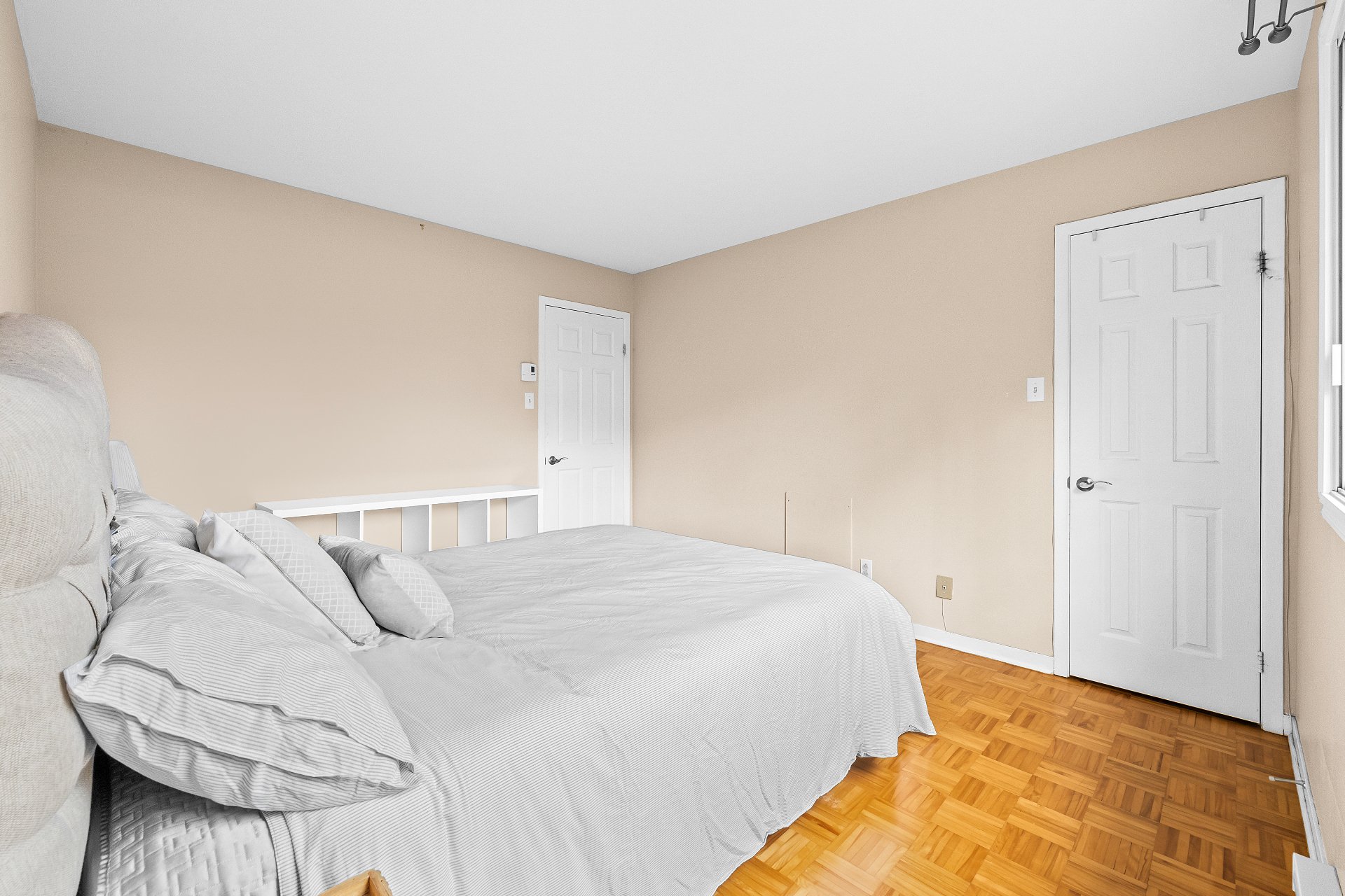 Primary bedroom – 2662, Rue Workman