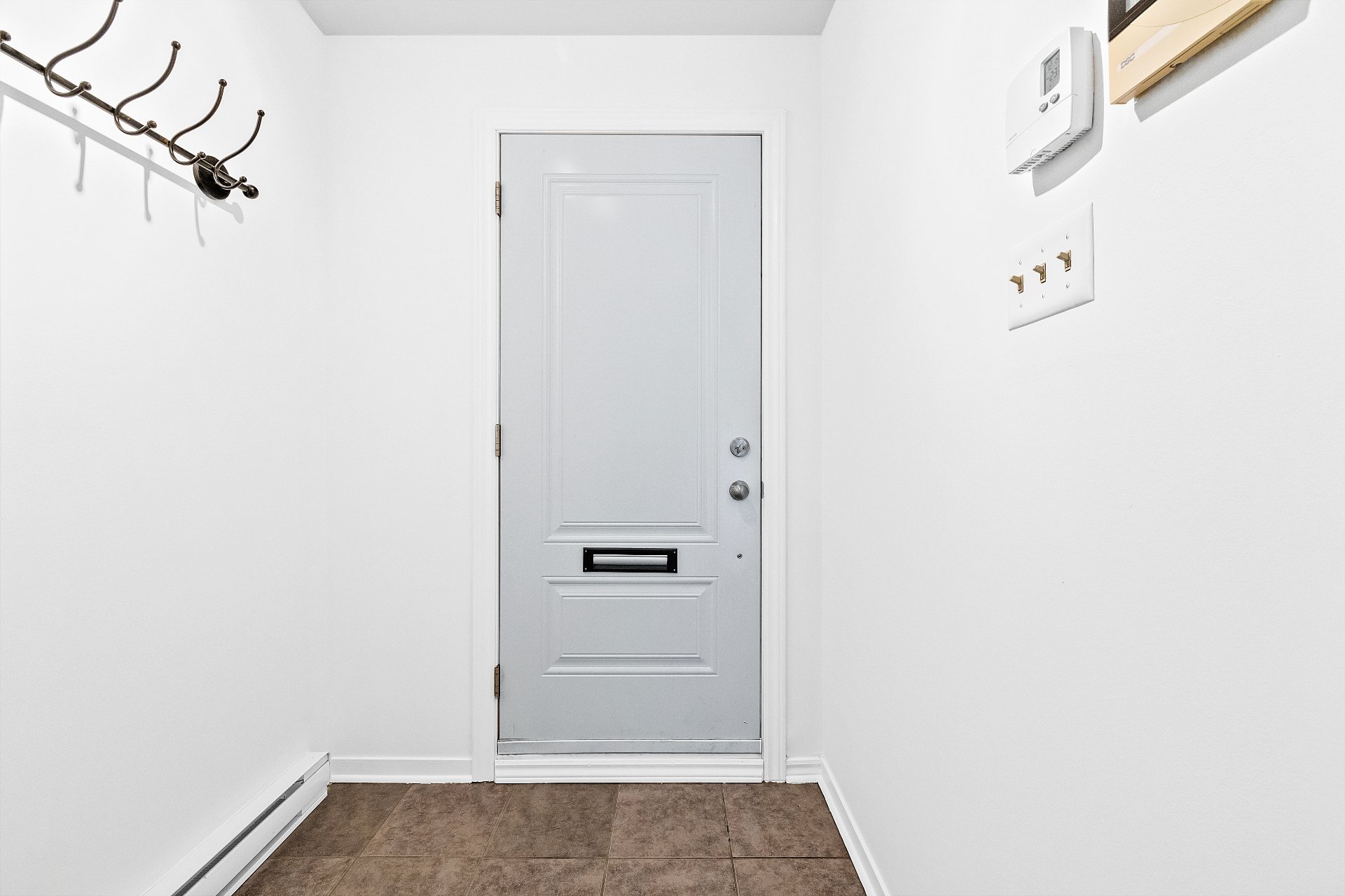 Hall – 2662, Rue Workman