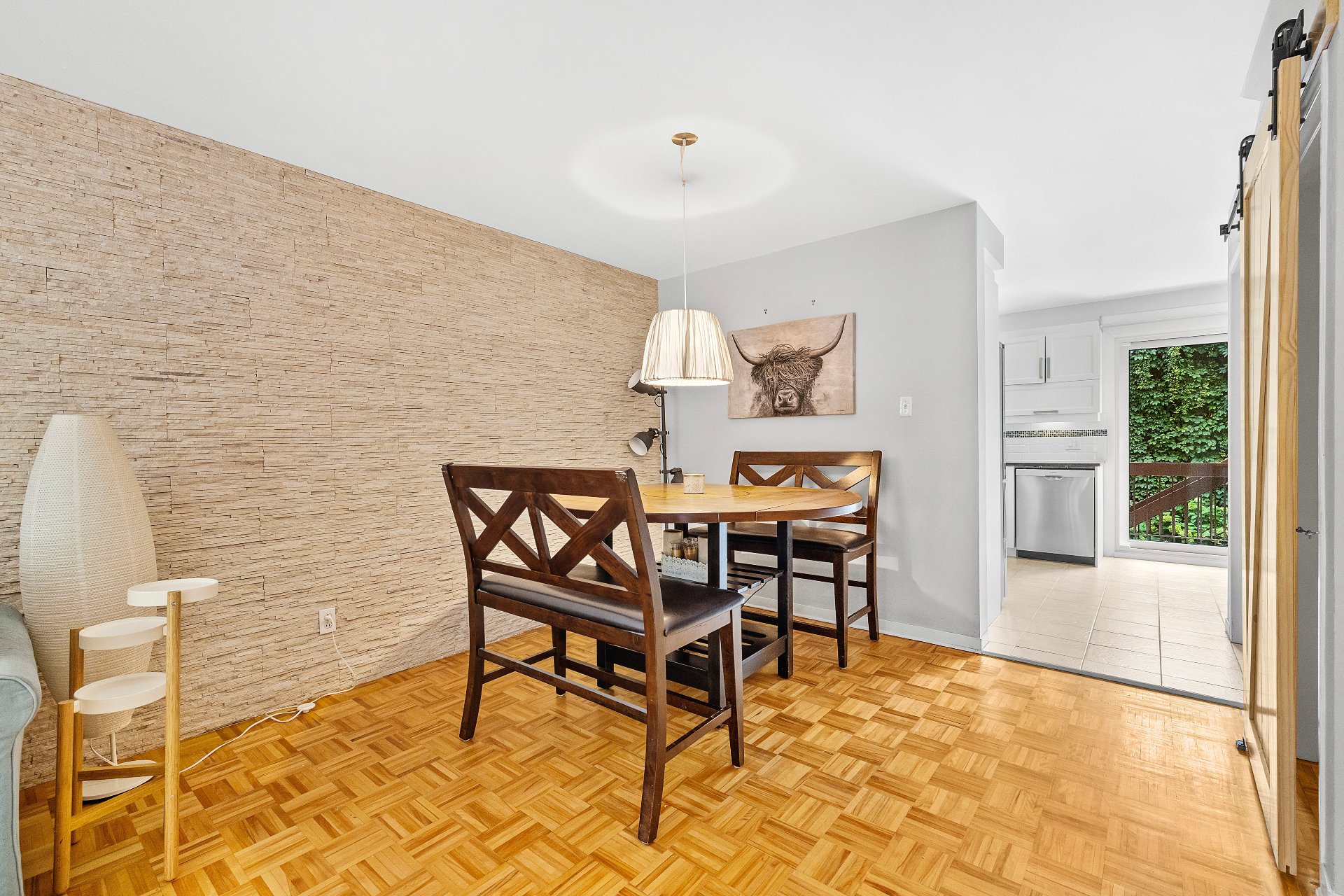 Dining room – 2662, Rue Workman