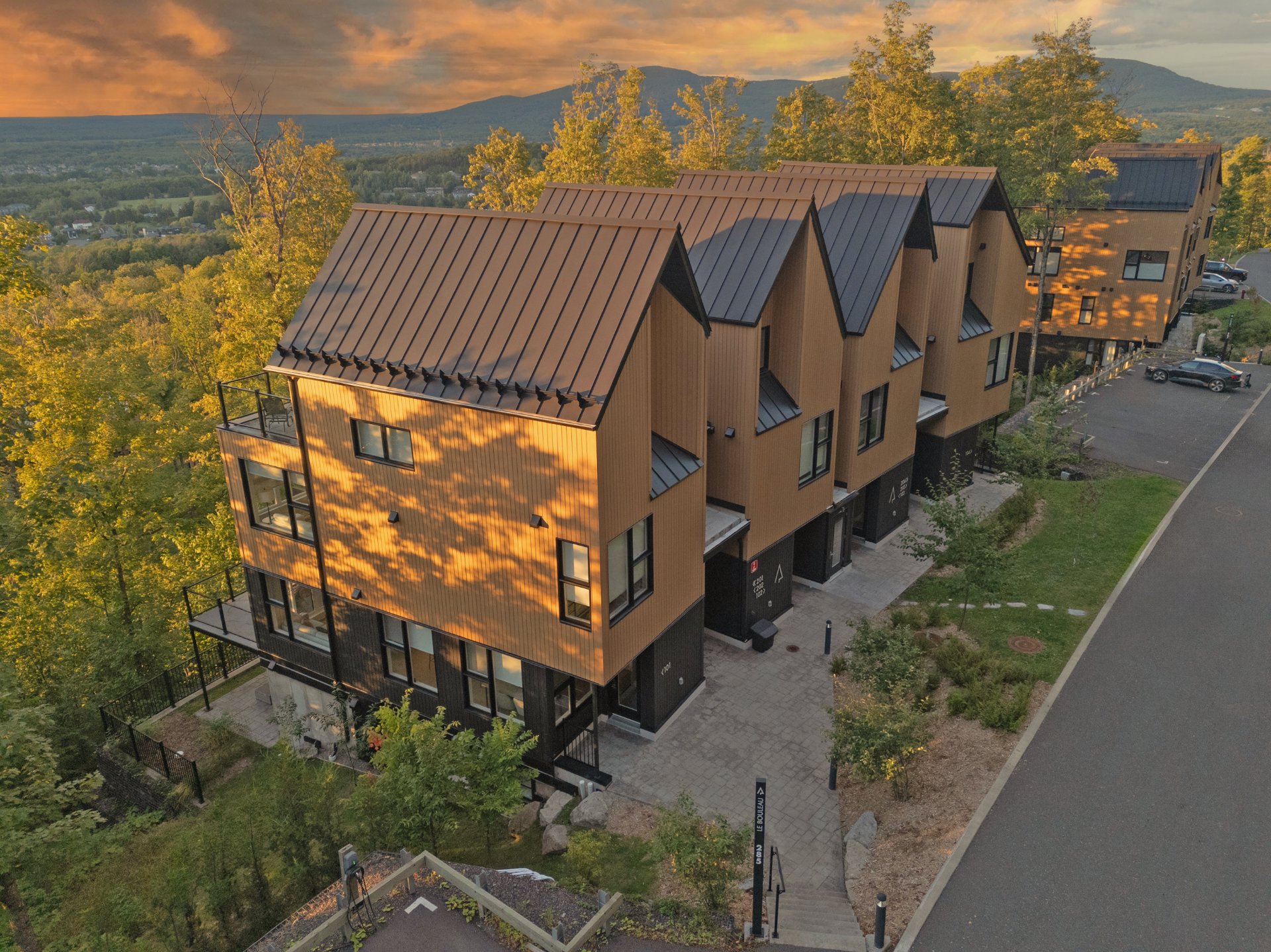 285 Ch. des Diligences #101, Bromont, QC, J2L0R2