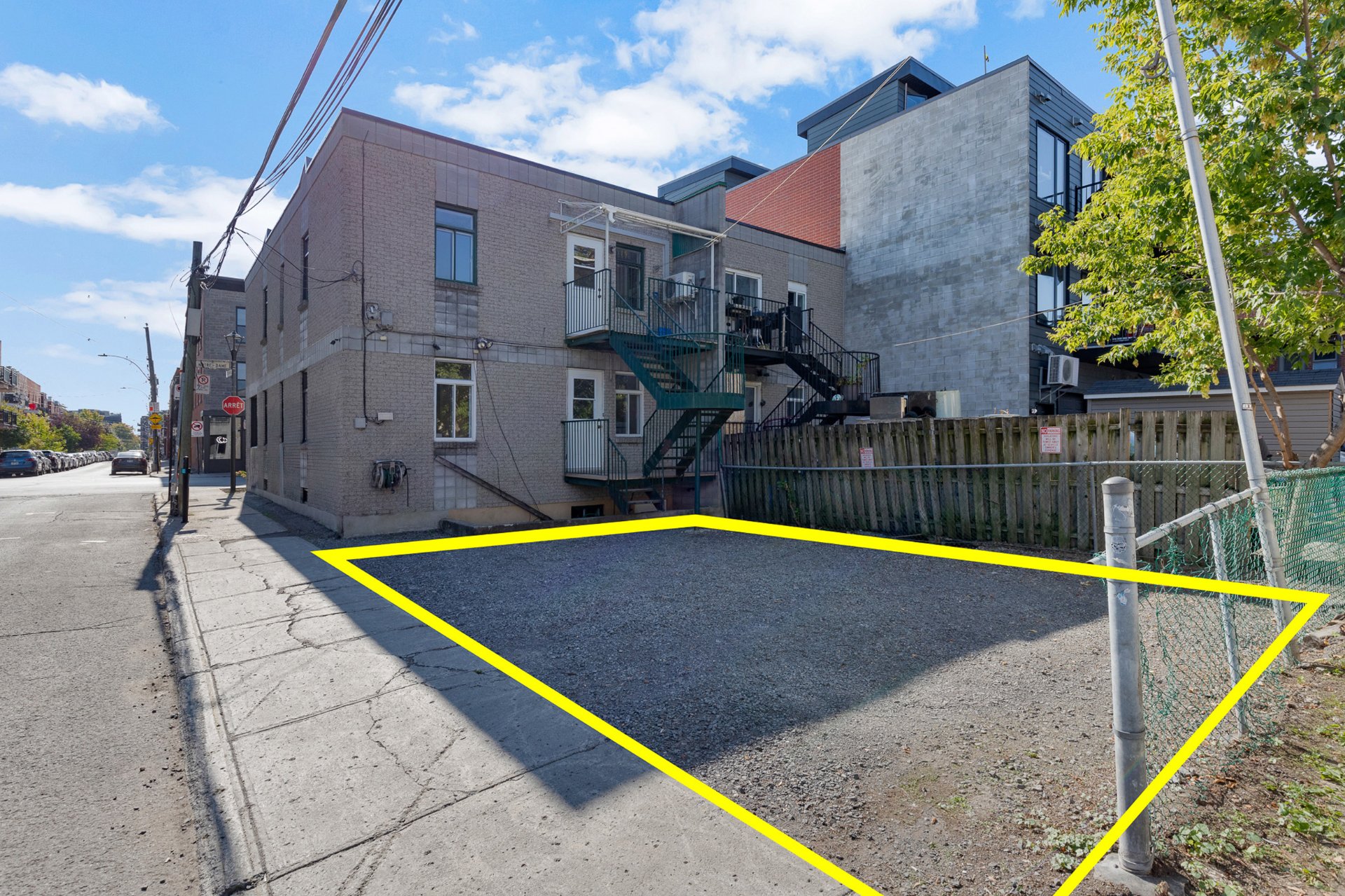 Parking – 4651Z-4653Z, Rue Notre-Dame O.