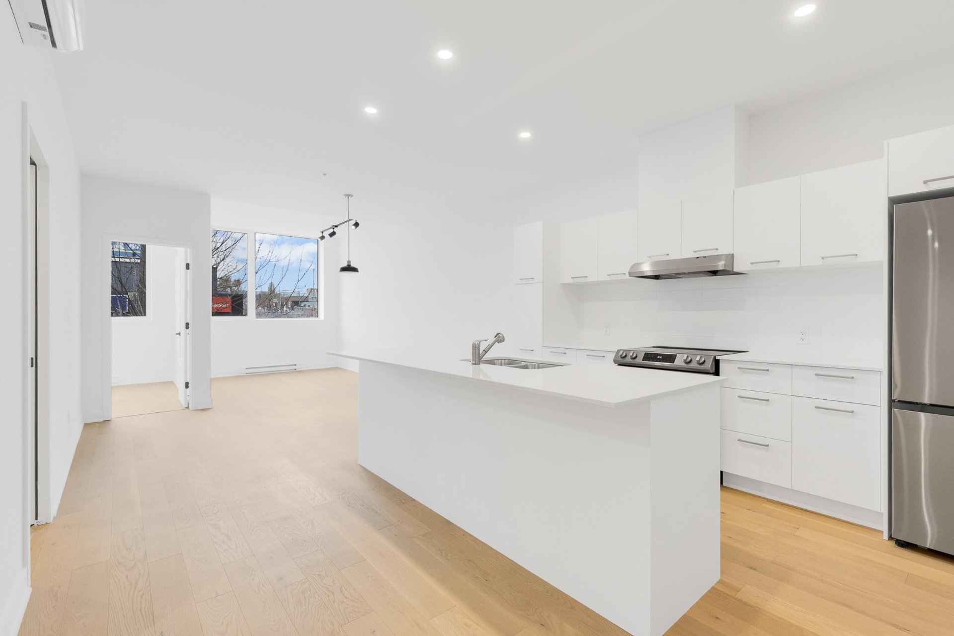 Overall view – 5410, Av. Papineau, apt. 204