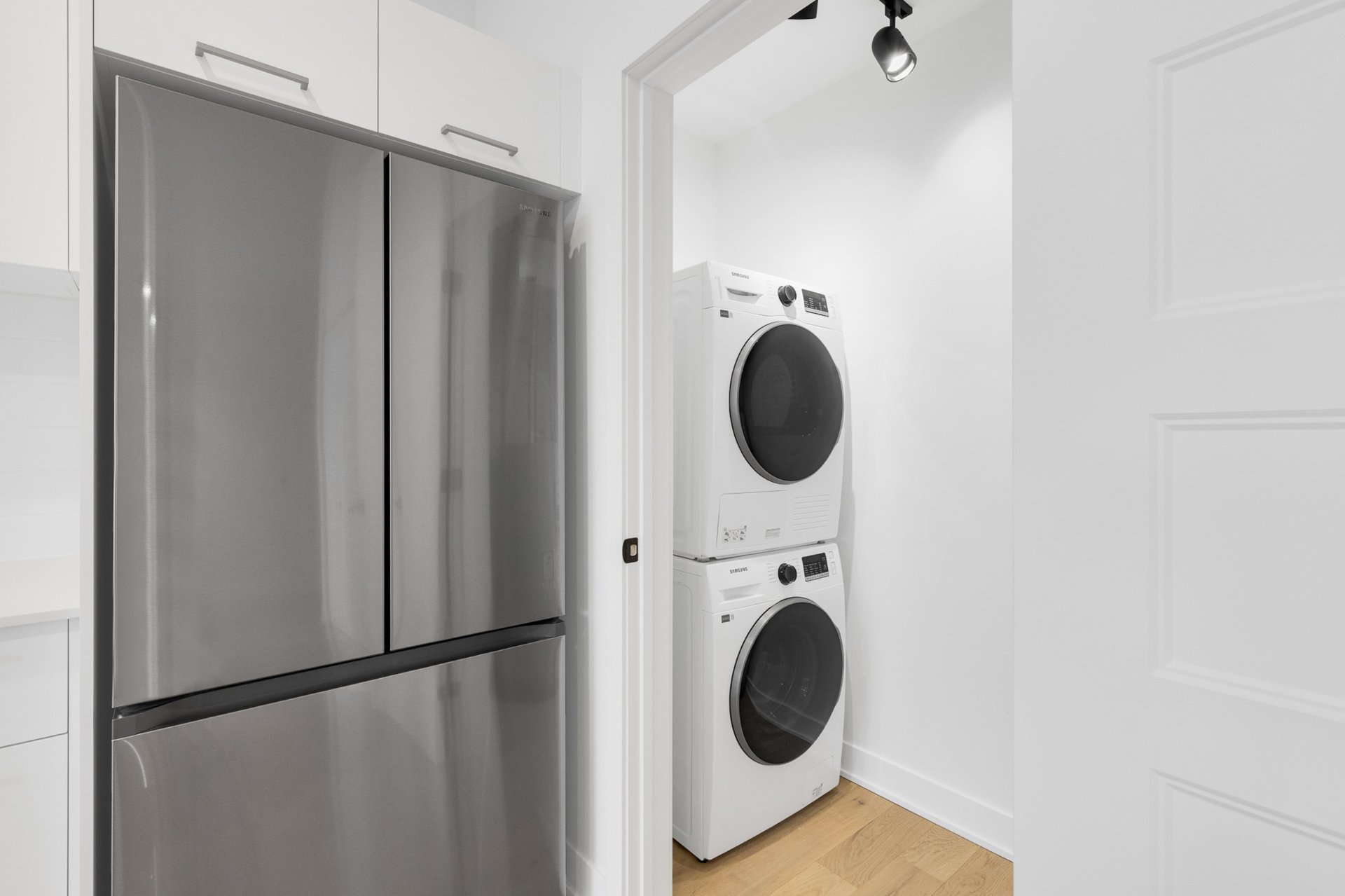 Kitchen – 5410, Av. Papineau, apt. 204