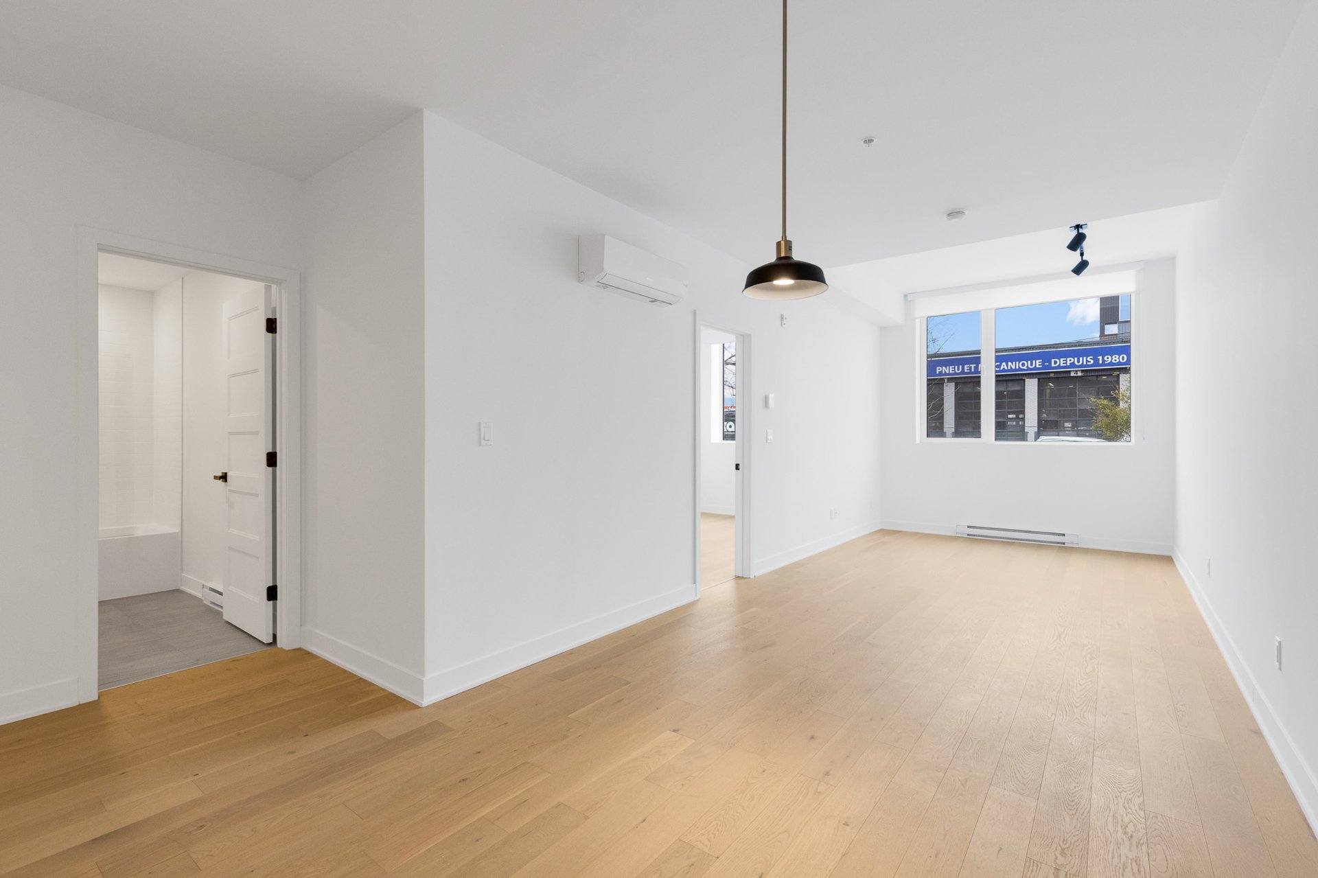 Overall view – 5410, Av. Papineau, apt. 105