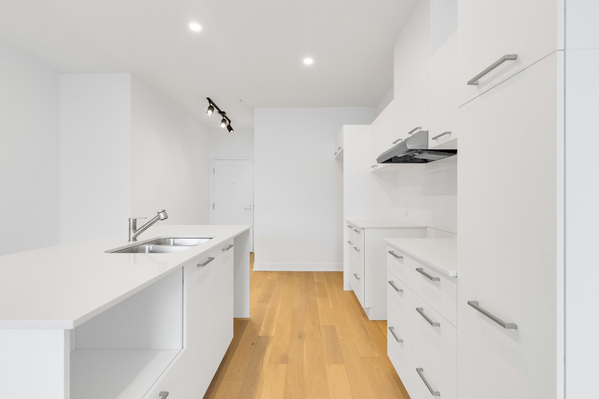 Kitchen – 5410, Av. Papineau, apt. 203