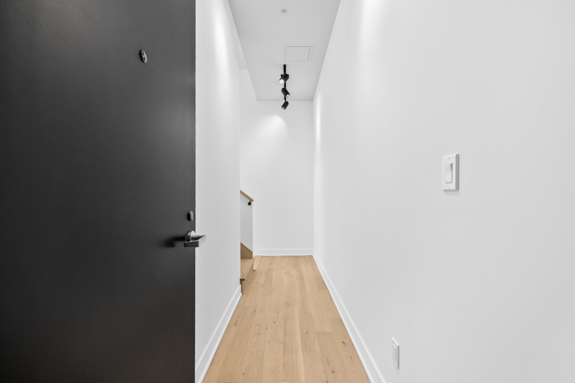 Hall – 5410, Av. Papineau, apt. 306