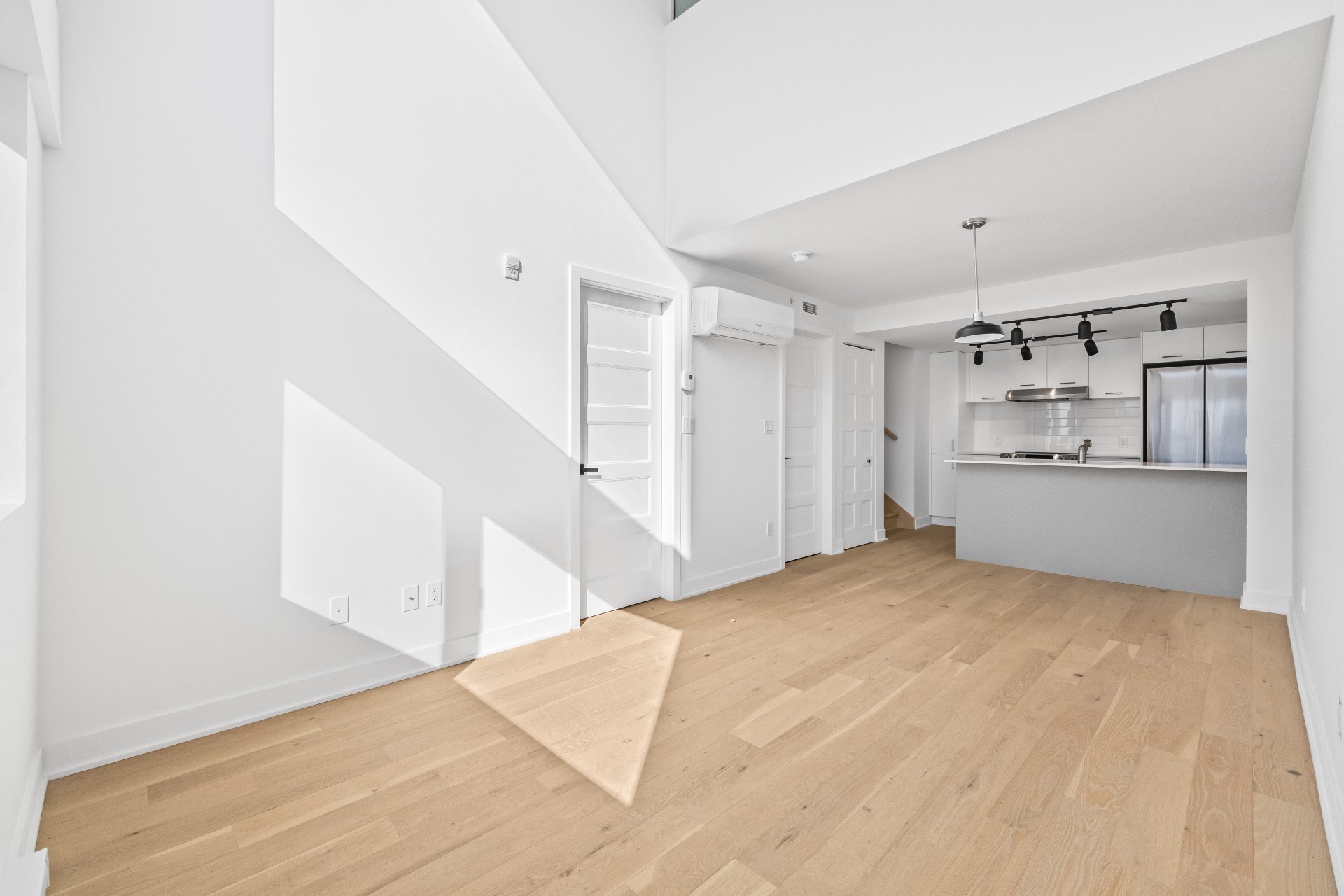 Overall view – 5410, Av. Papineau, apt. 306
