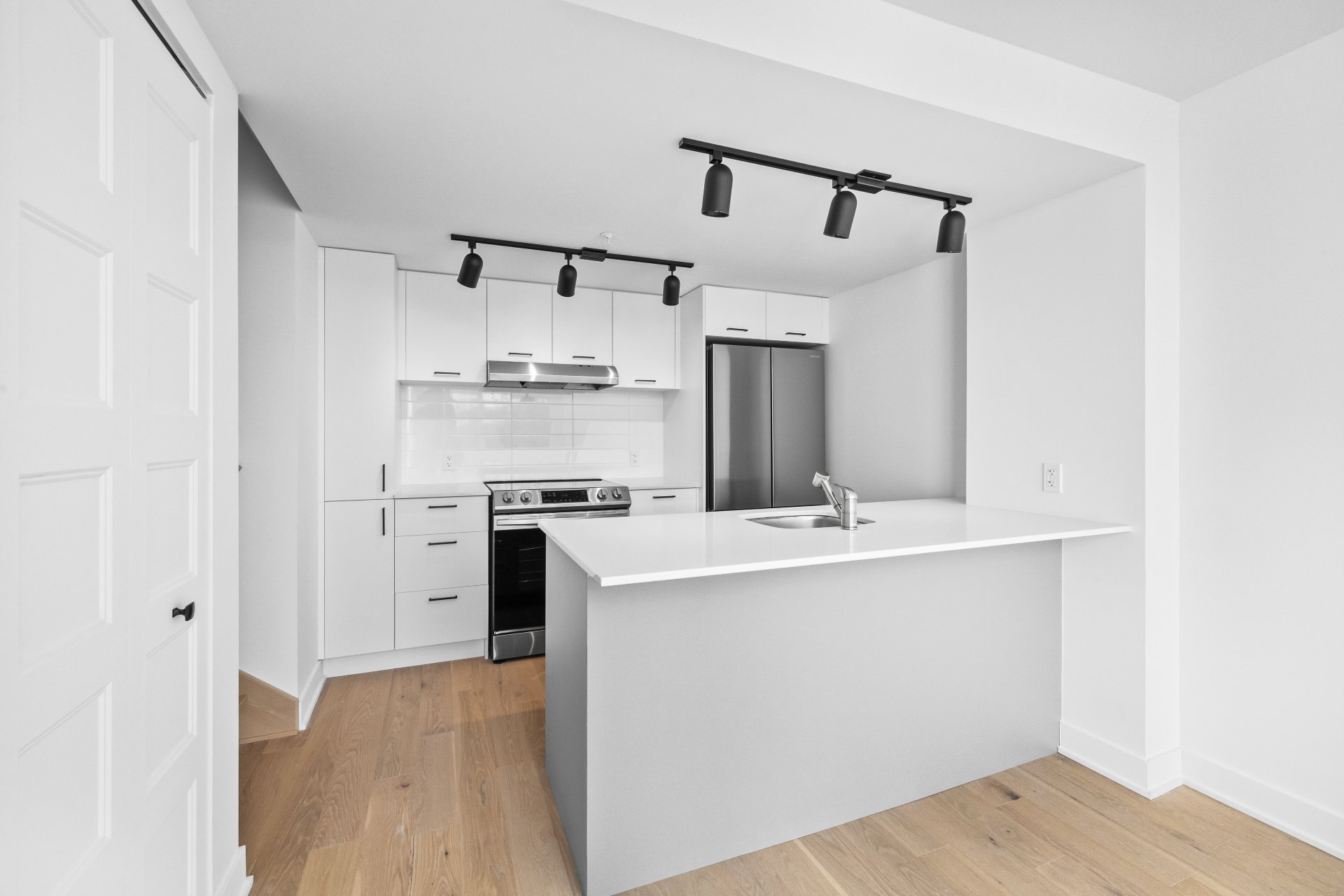5410, Av. Papineau, apt. 306