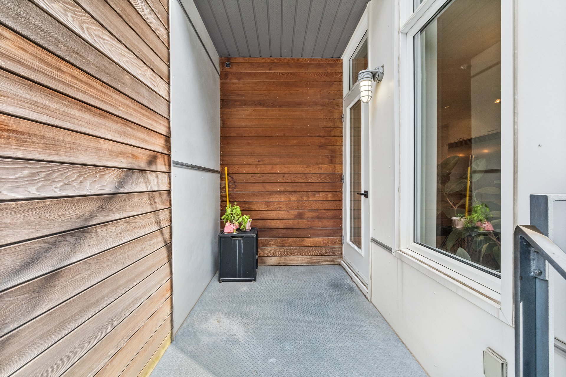 Backyard – 1210, Rue Woodland