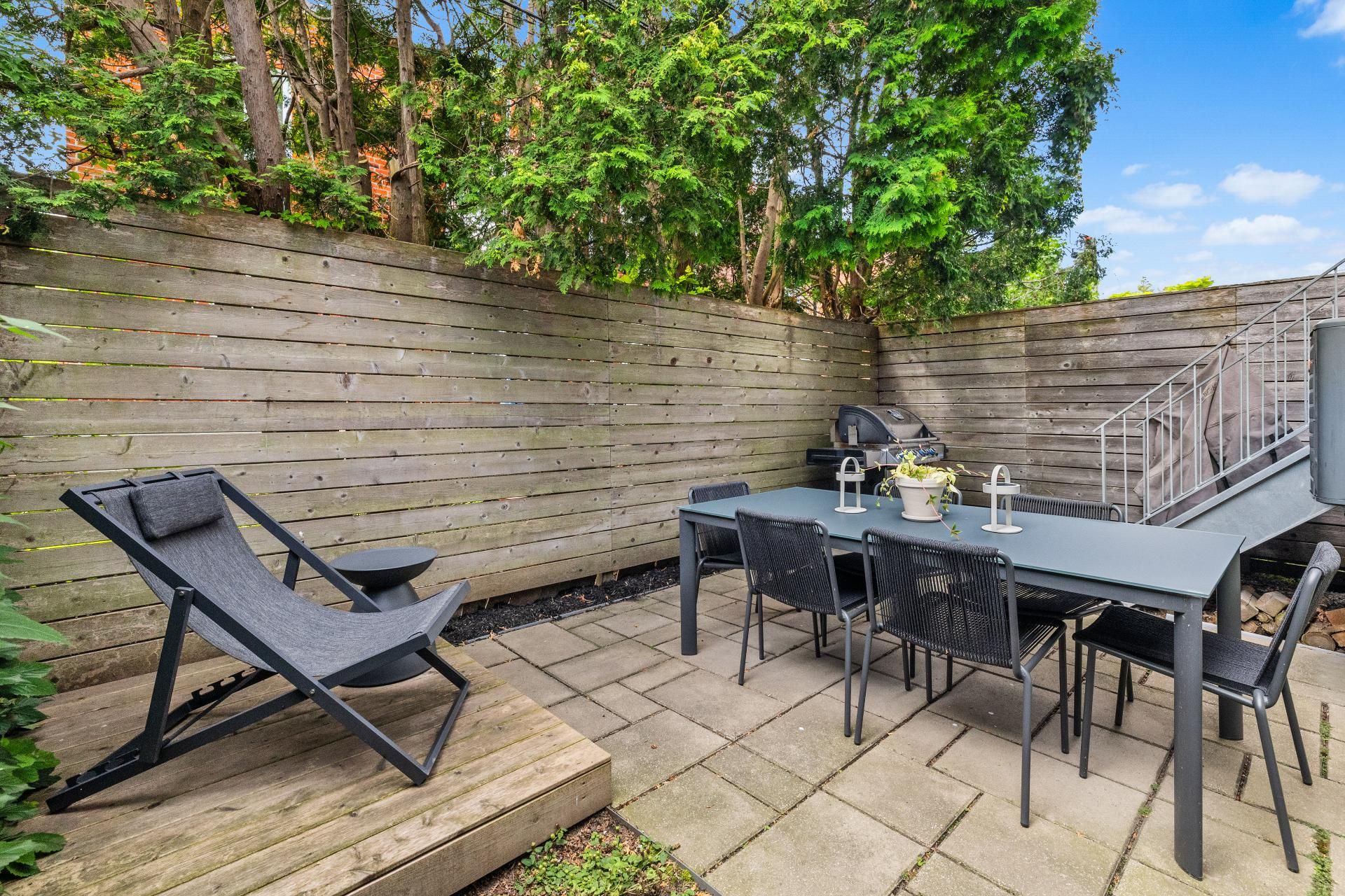 Backyard – 1210, Rue Woodland