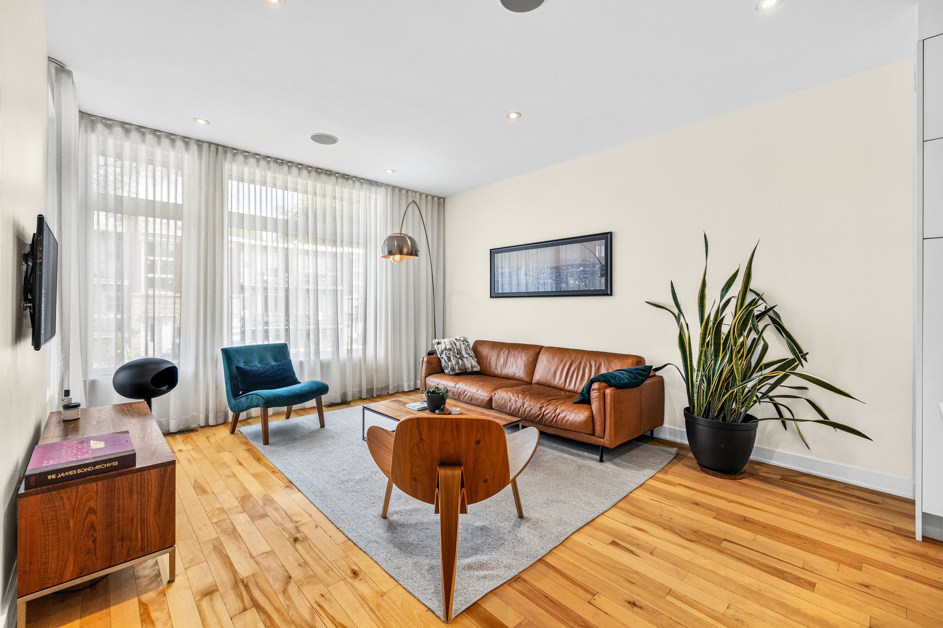 1210, Rue Woodland