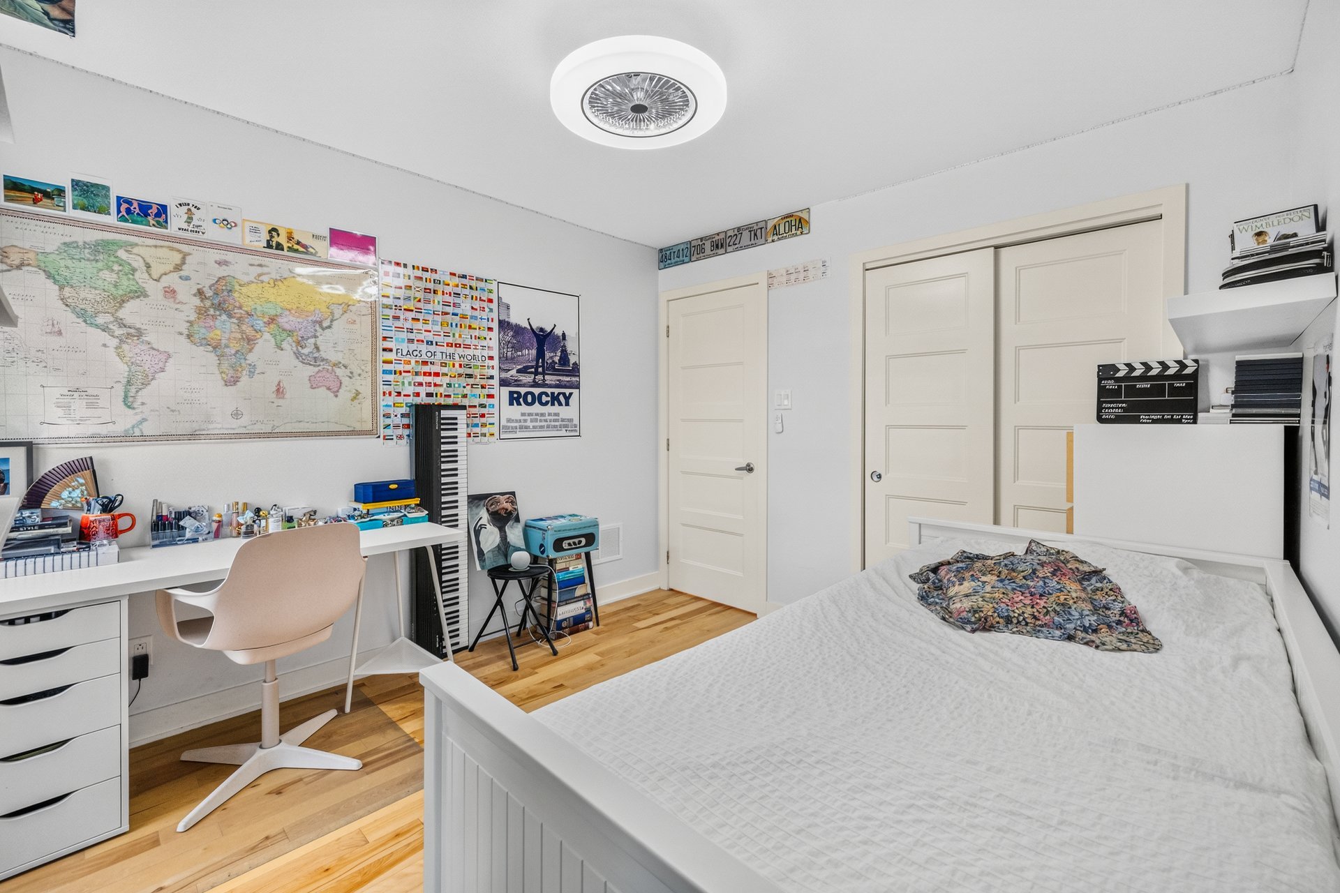 Bedroom – 1210, Rue Woodland