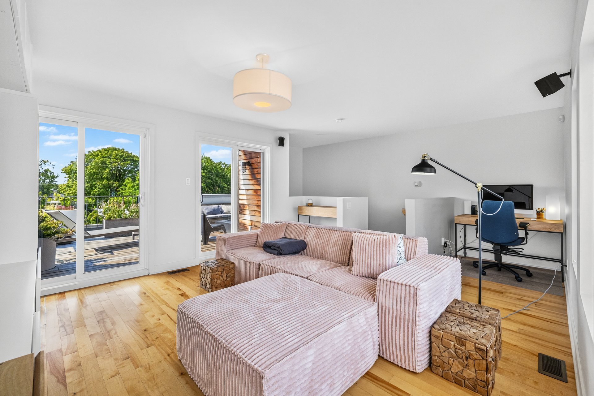 Family room – 1210, Rue Woodland