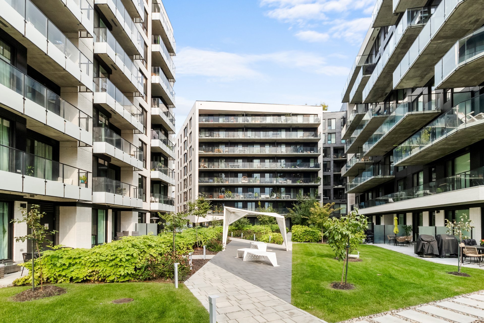 Condo — 4