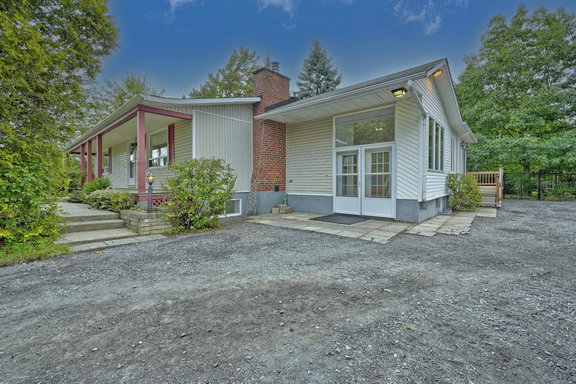 115 Rue Lorraine, Saint-Jean-sur-Richelieu, QC, J2Y1G3