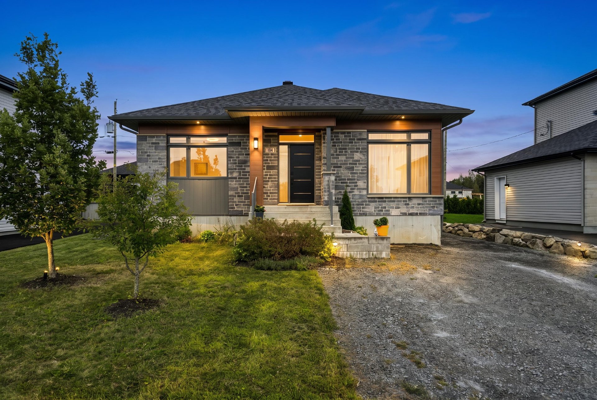 104 Rue Léo-Ayotte, Cowansville, QC, J2K0L7