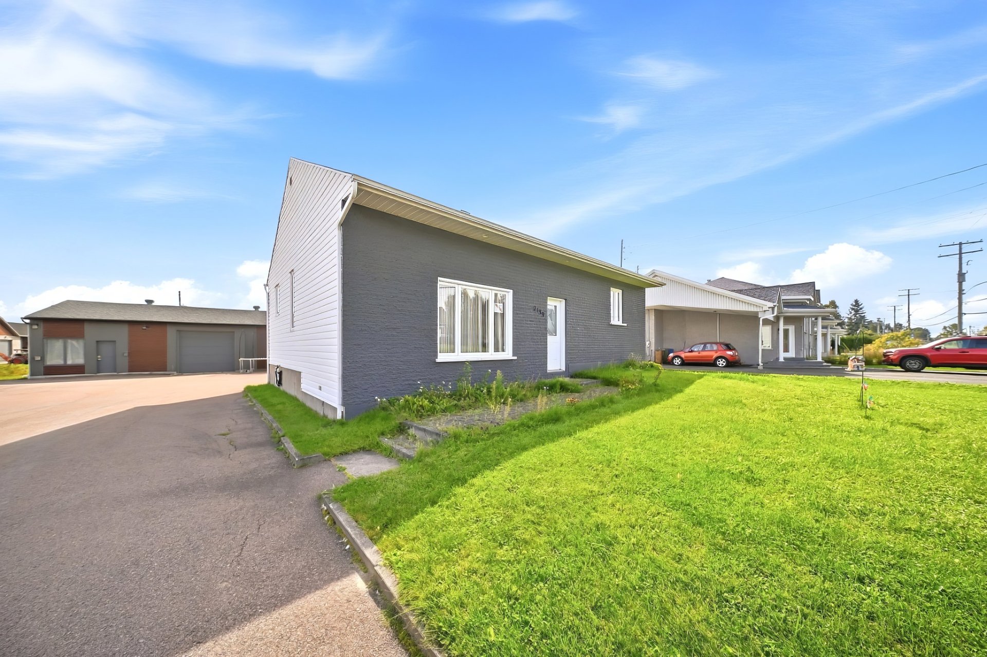 Maison unifamiliale — Saguenay (Chicoutimi) — vue 2