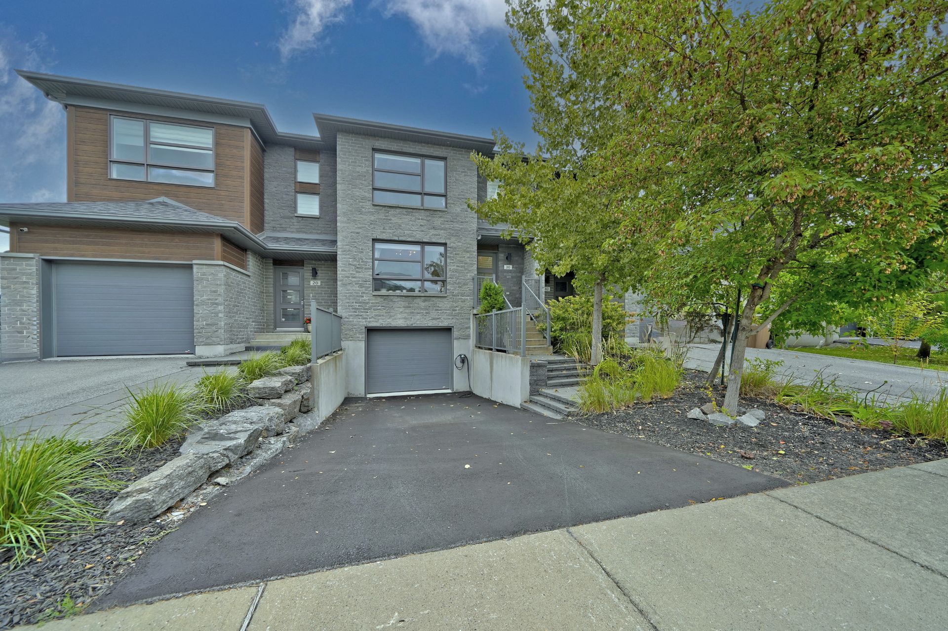 30 Rue du Moissonneur, La Prairie, QC, J5R0P6