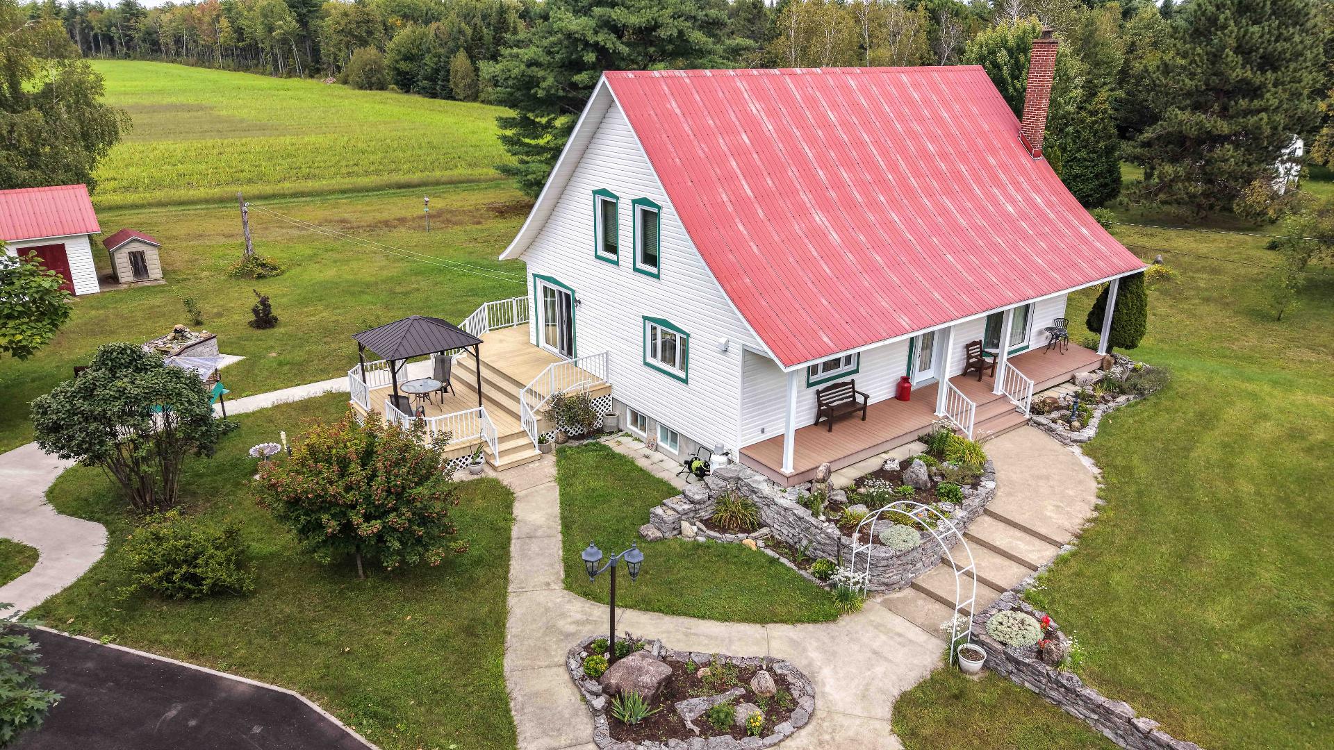 Maison unifamiliale — 2