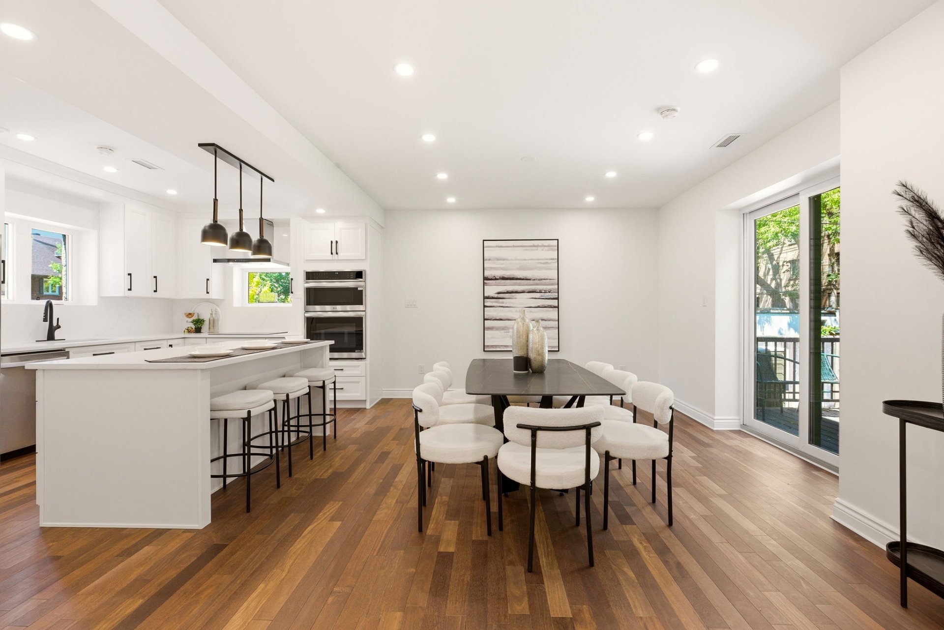 Dining room – 35, Rue Dufferin