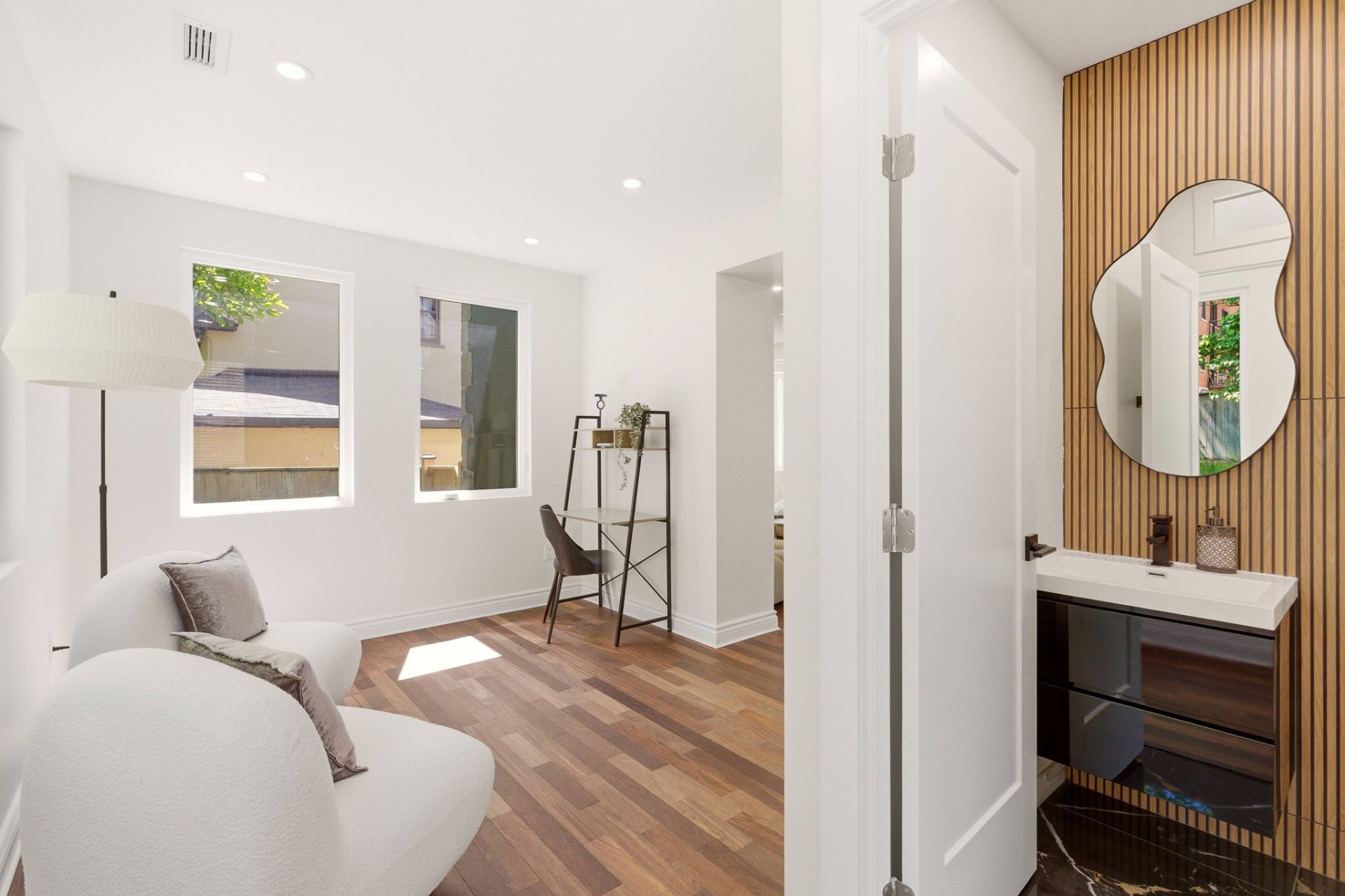 Den – 35, Rue Dufferin