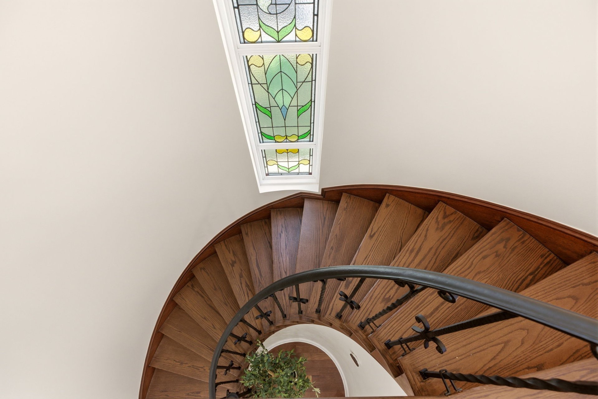 Staircase – 35, Rue Dufferin