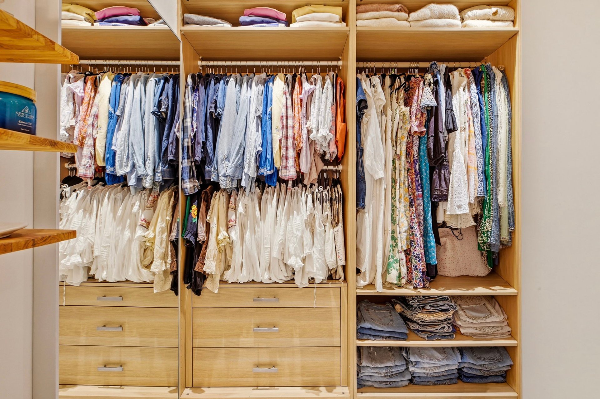Walk-in closet – 3870, Av. Harvard