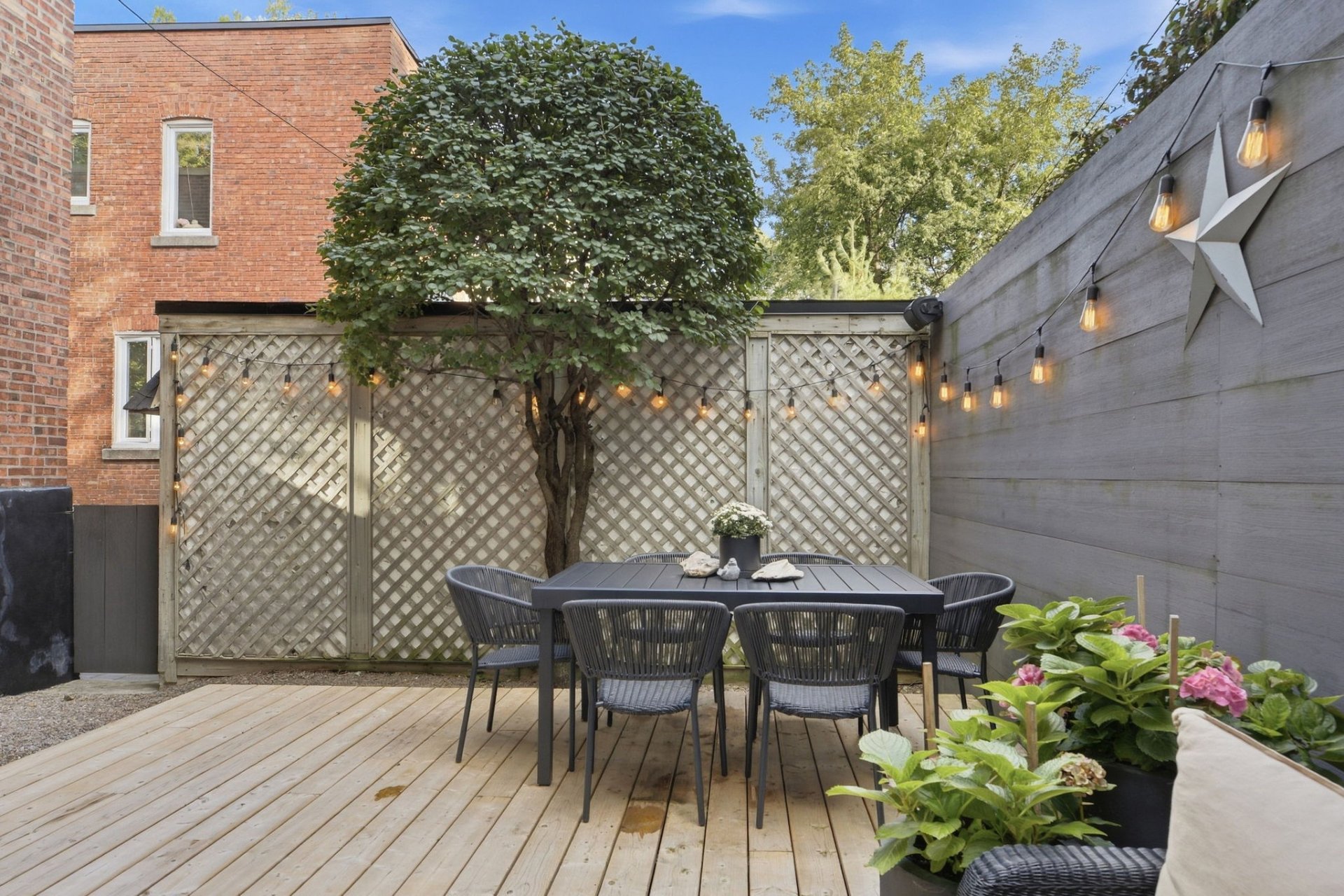 Backyard – 3870, Av. Harvard