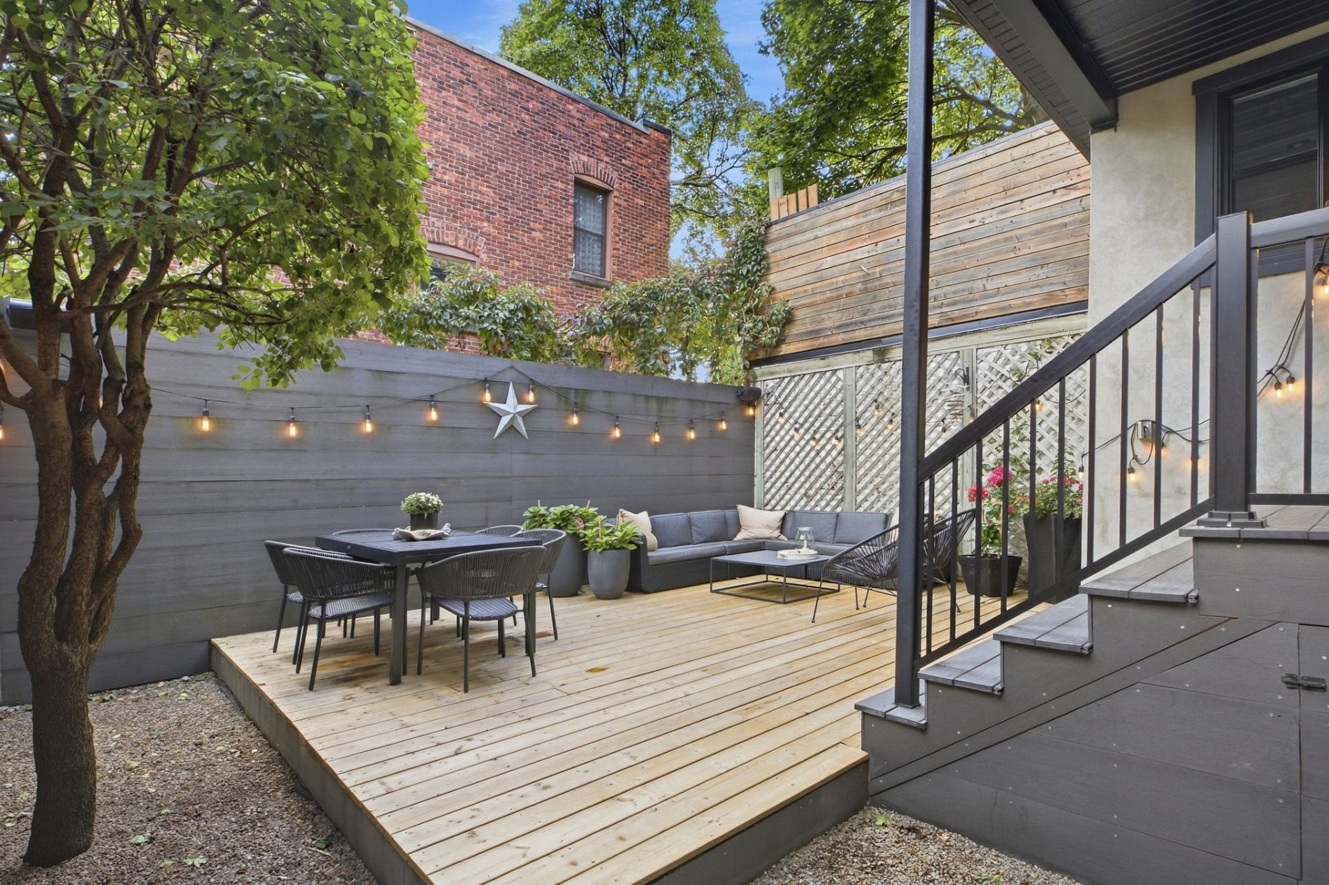 Backyard – 3870, Av. Harvard
