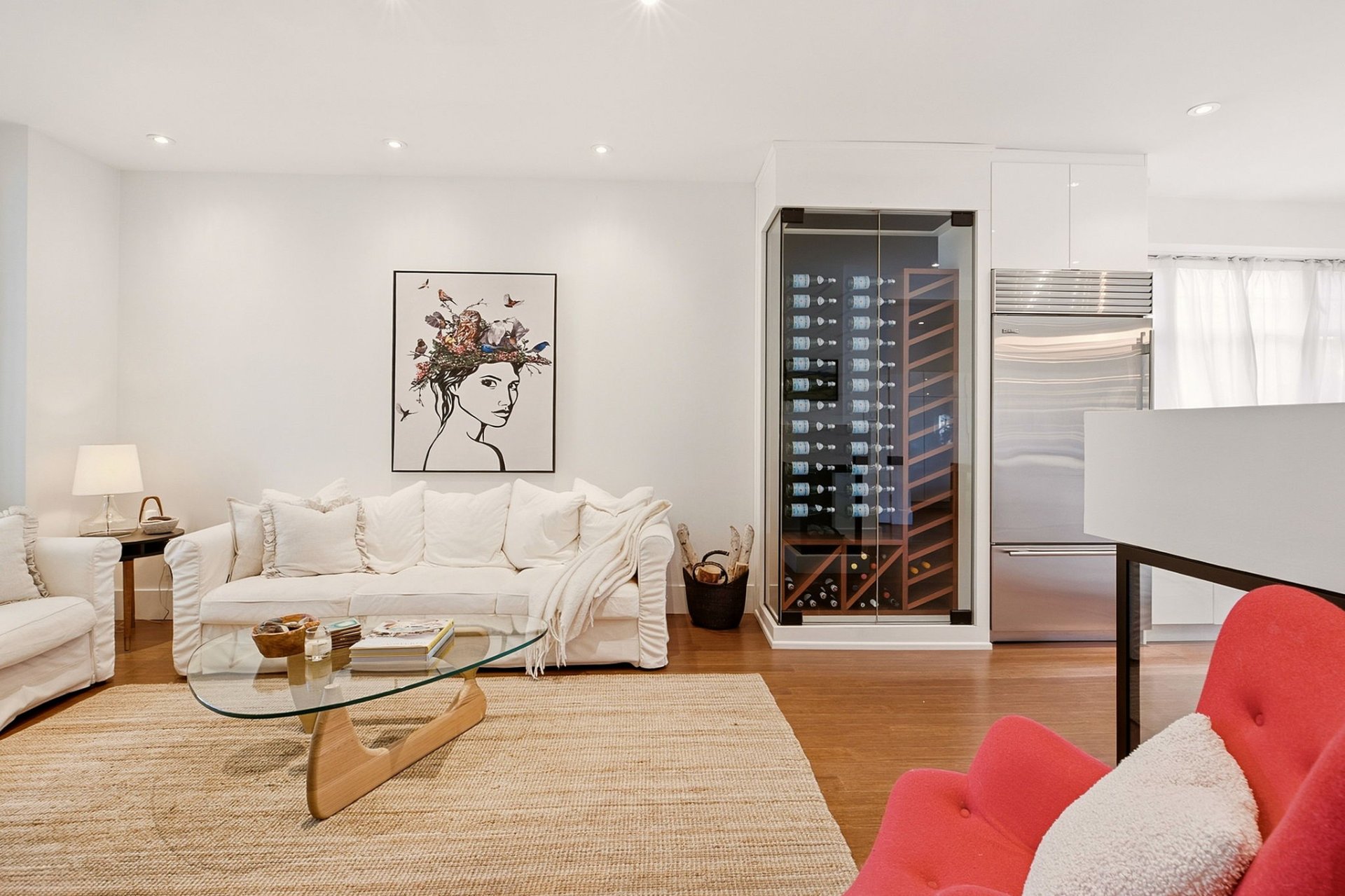 Living room – 3870, Av. Harvard