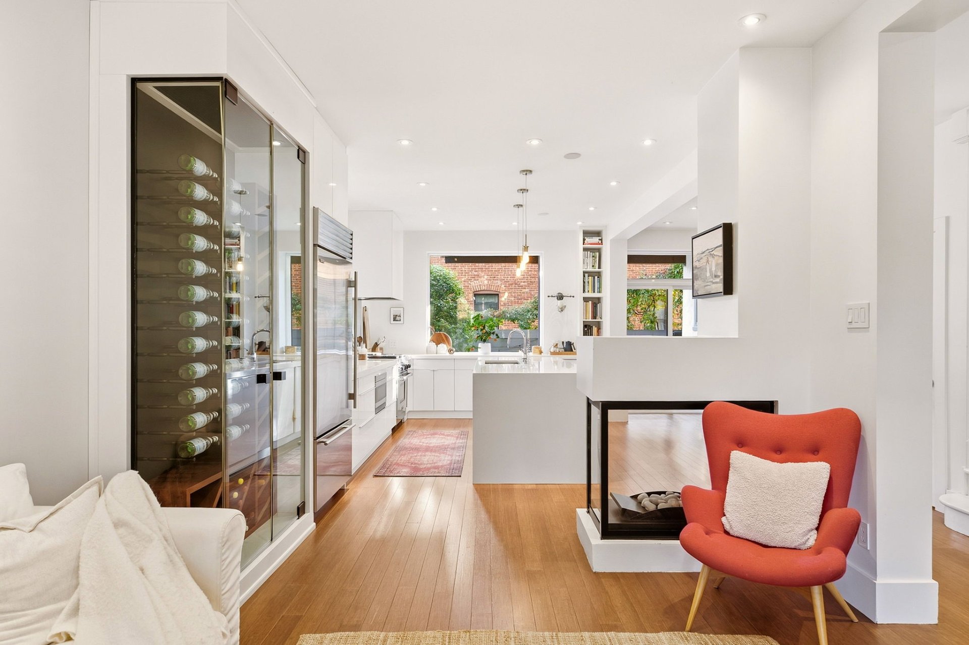 Kitchen – 3870, Av. Harvard