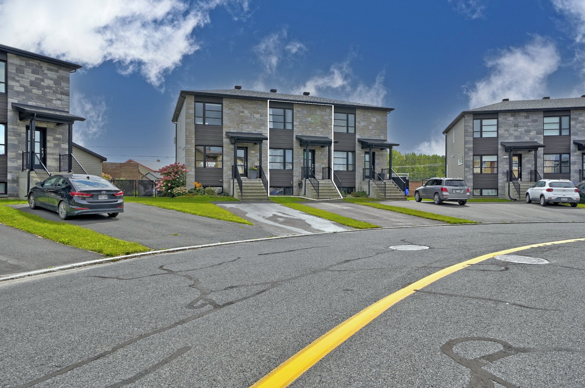 744 Rue Larose, Saint-Césaire, QC, J0L1T0
